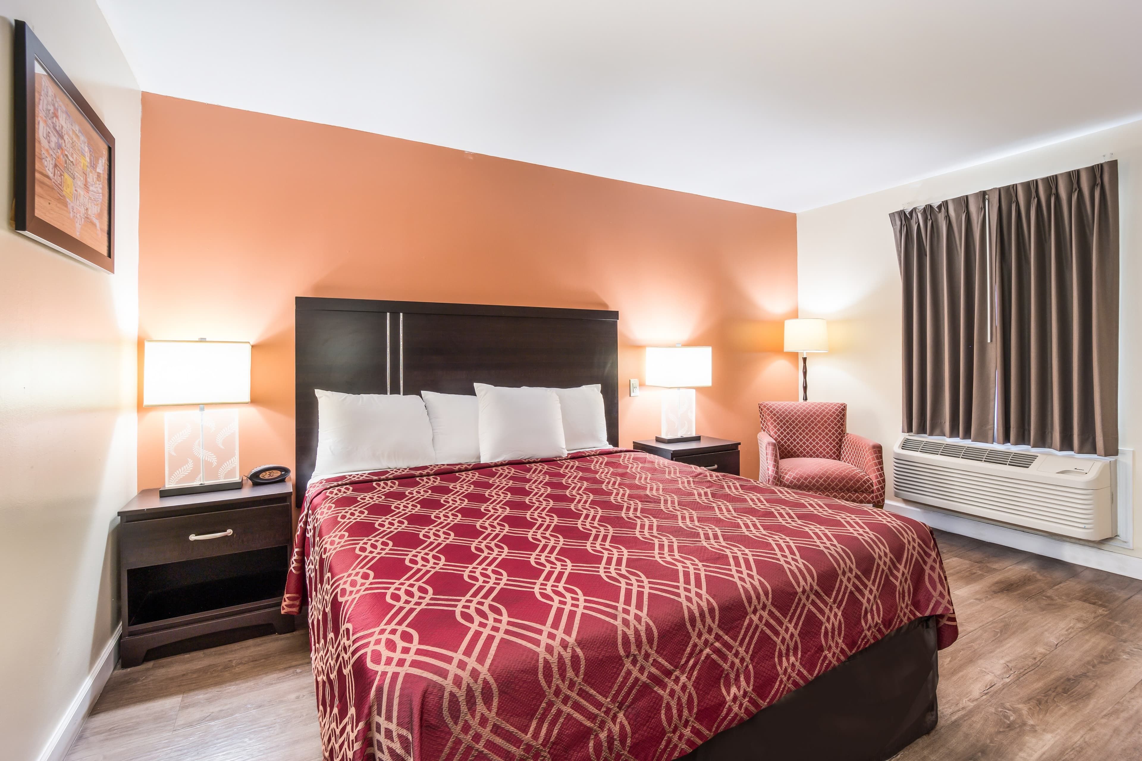 Econo Lodge Santee — 8