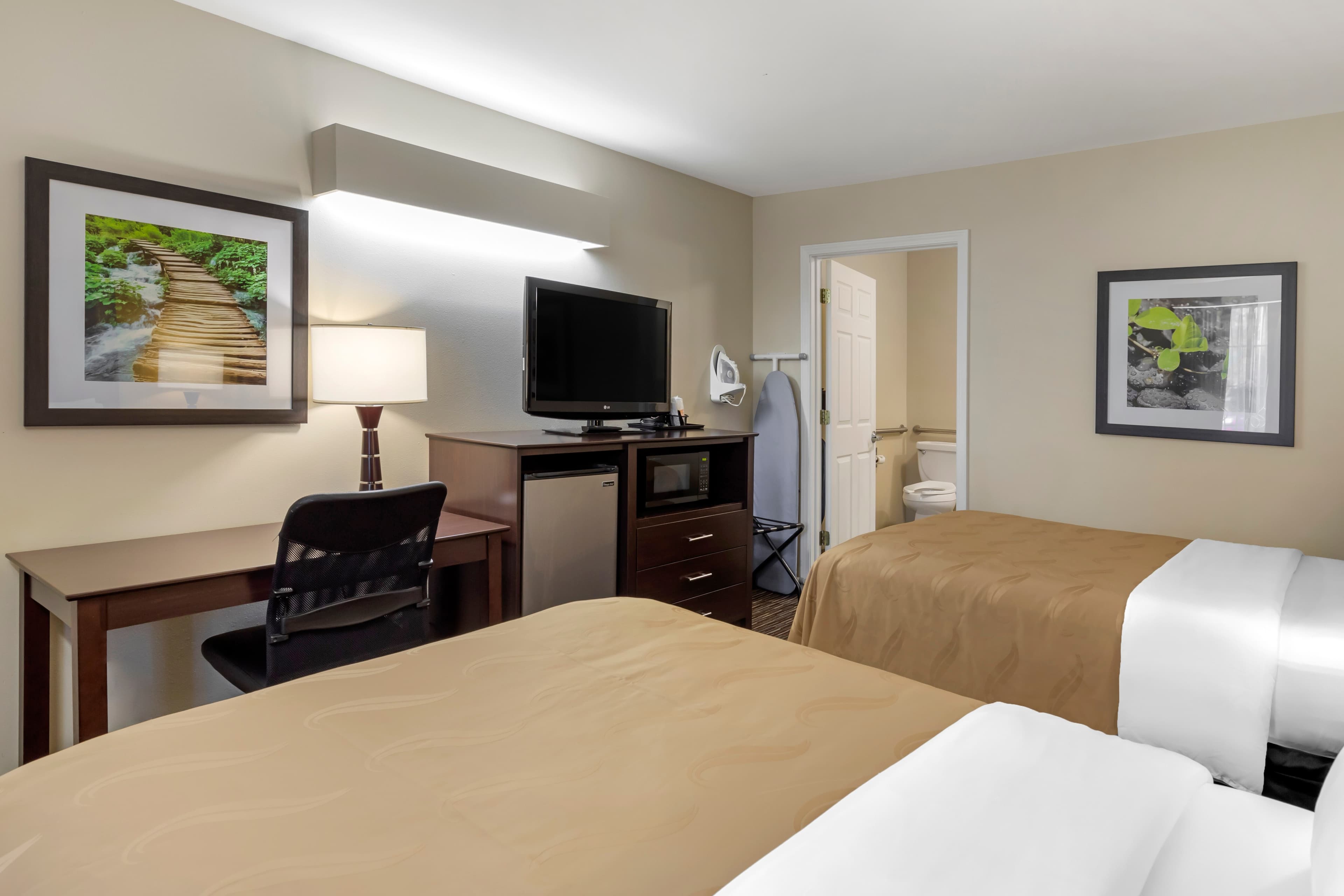 Quality Inn Seneca US-123 - Image 4