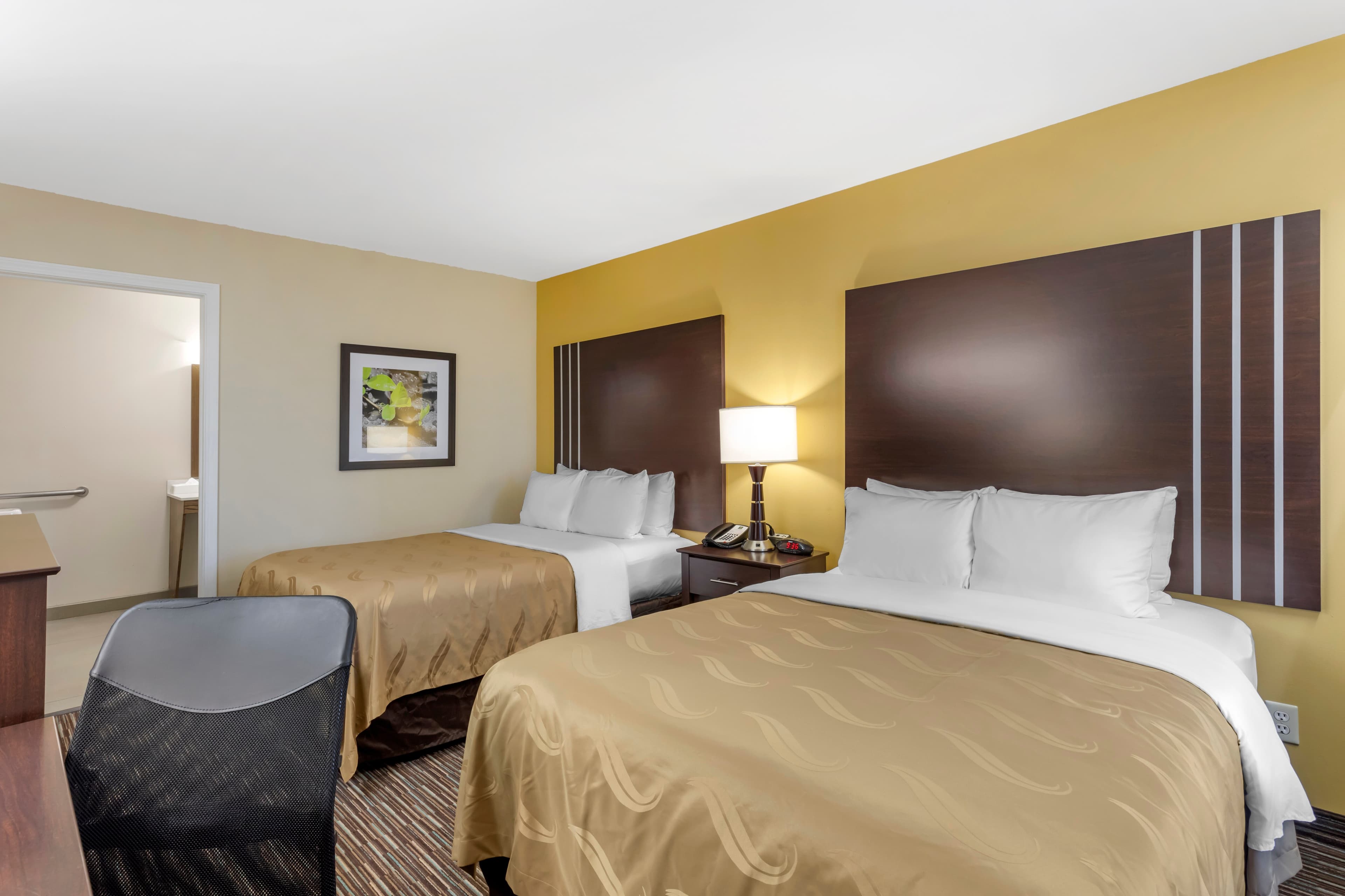 Quality Inn Seneca US-123 - Image 5
