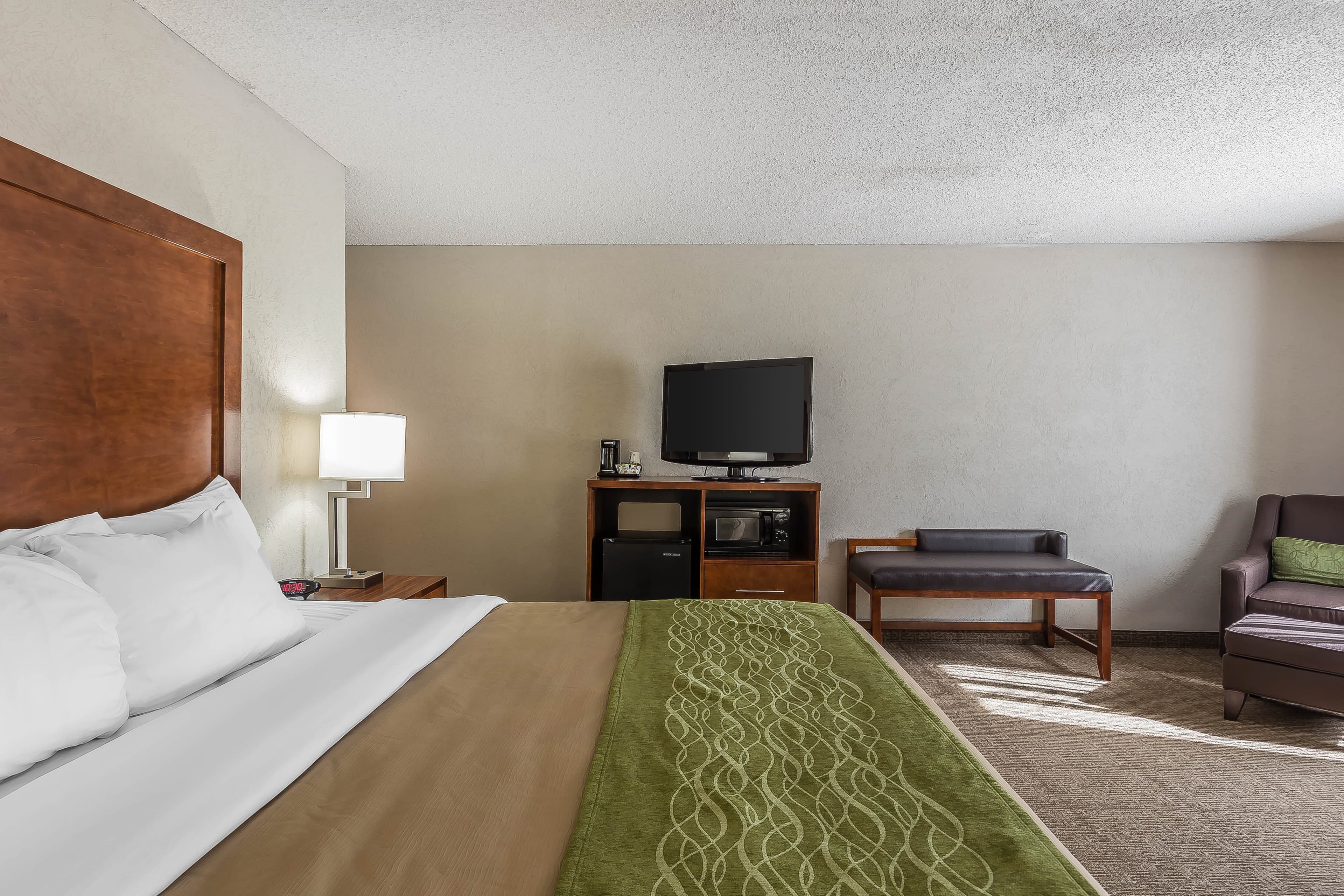 Quality Inn Summerville-Charleston - Image 3