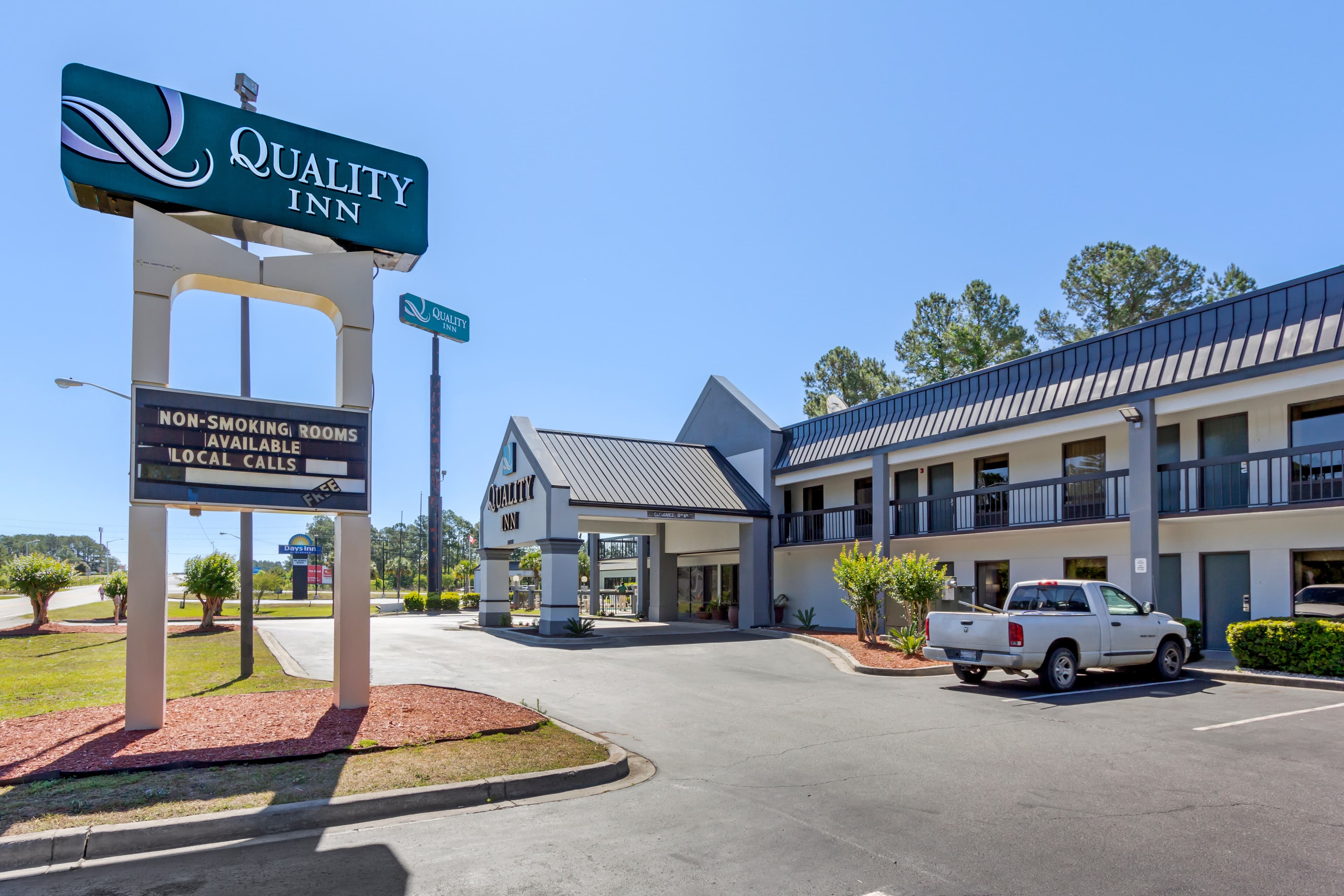 Quality Inn Walterboro I-95 - Image 1