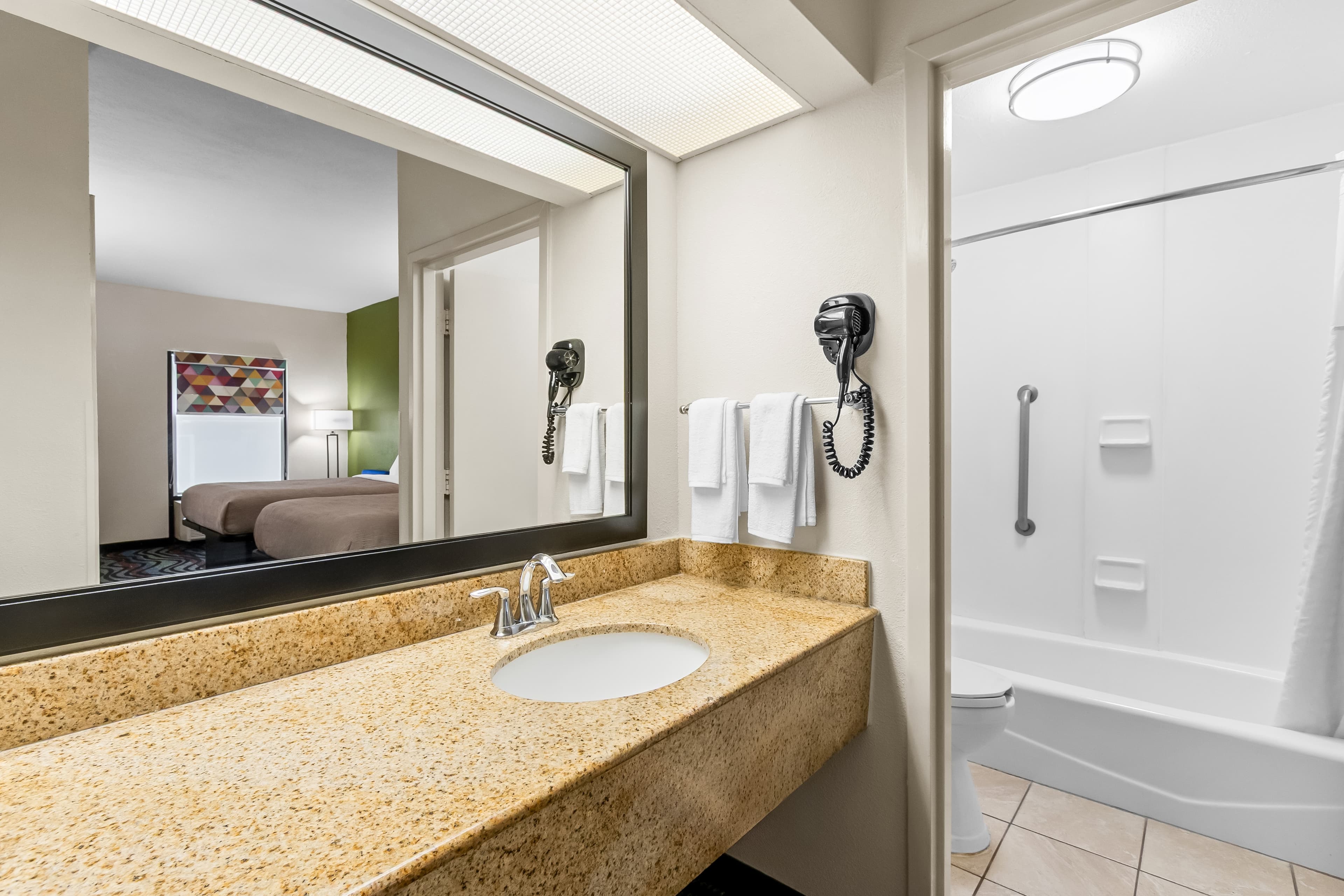 Quality Inn Walterboro I-95 — 11