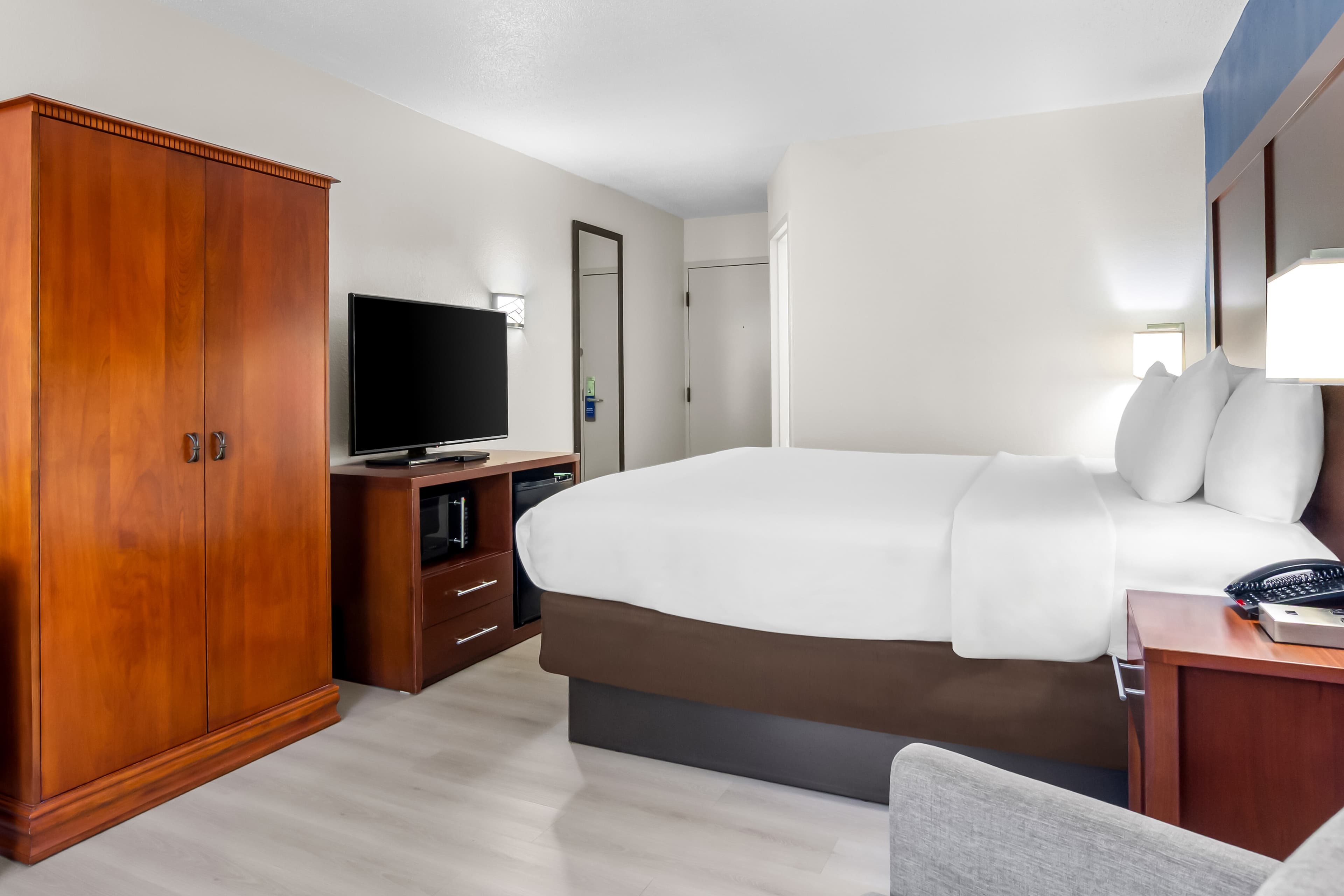 Comfort Inn Greenville - Haywood Mall — 6