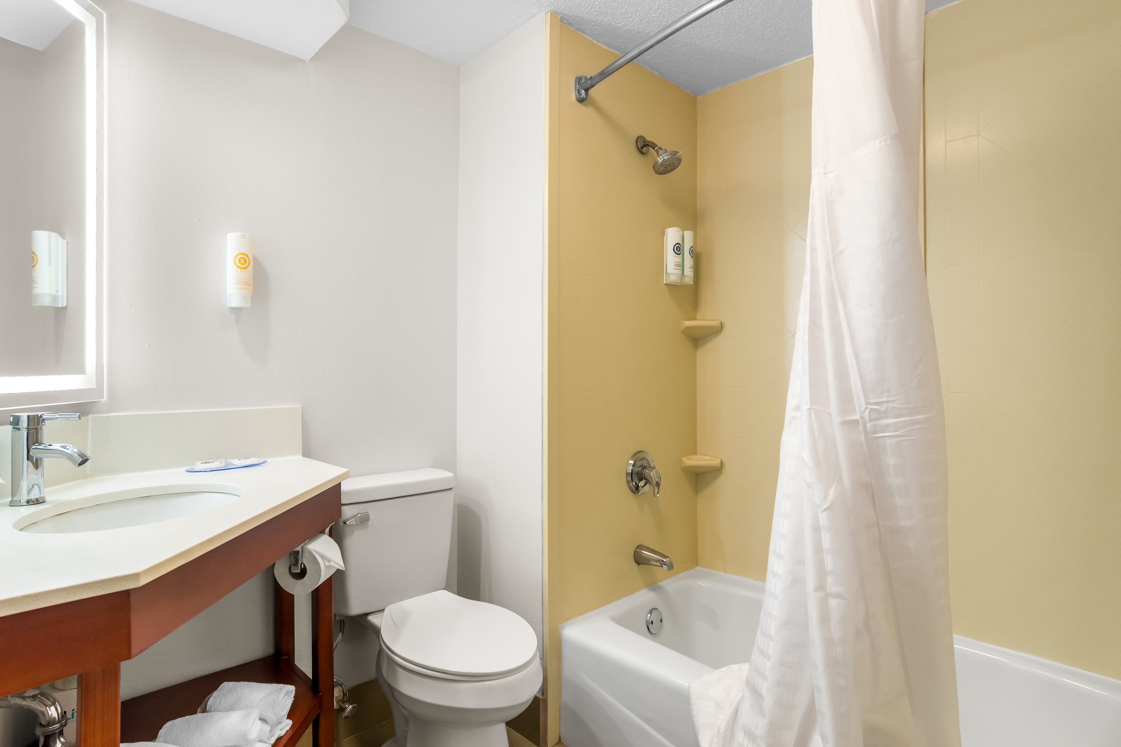 Comfort Inn Greenville - Haywood Mall — 13