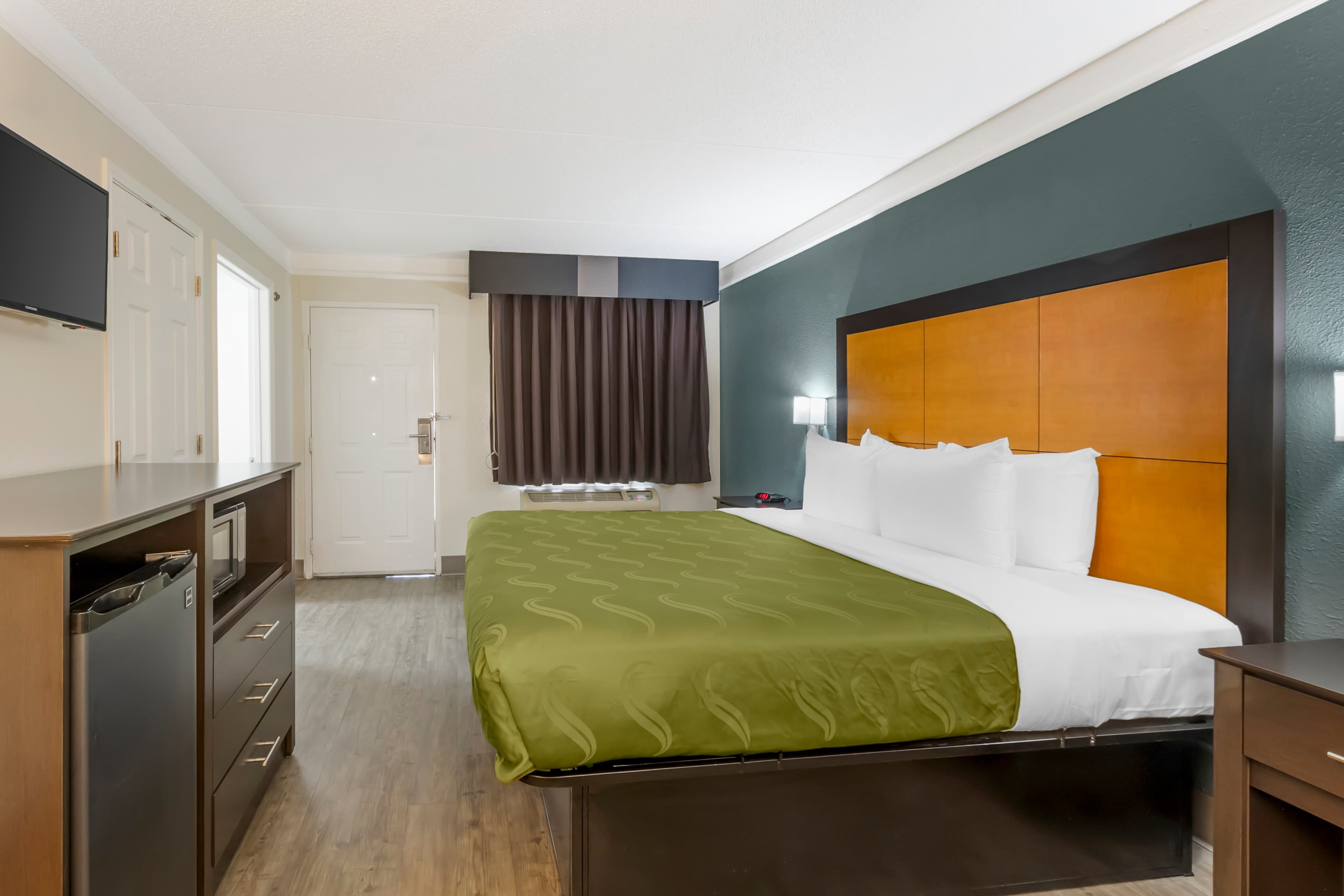 Quality Inn & Suites North Charleston - Ashley Phosphate — 8