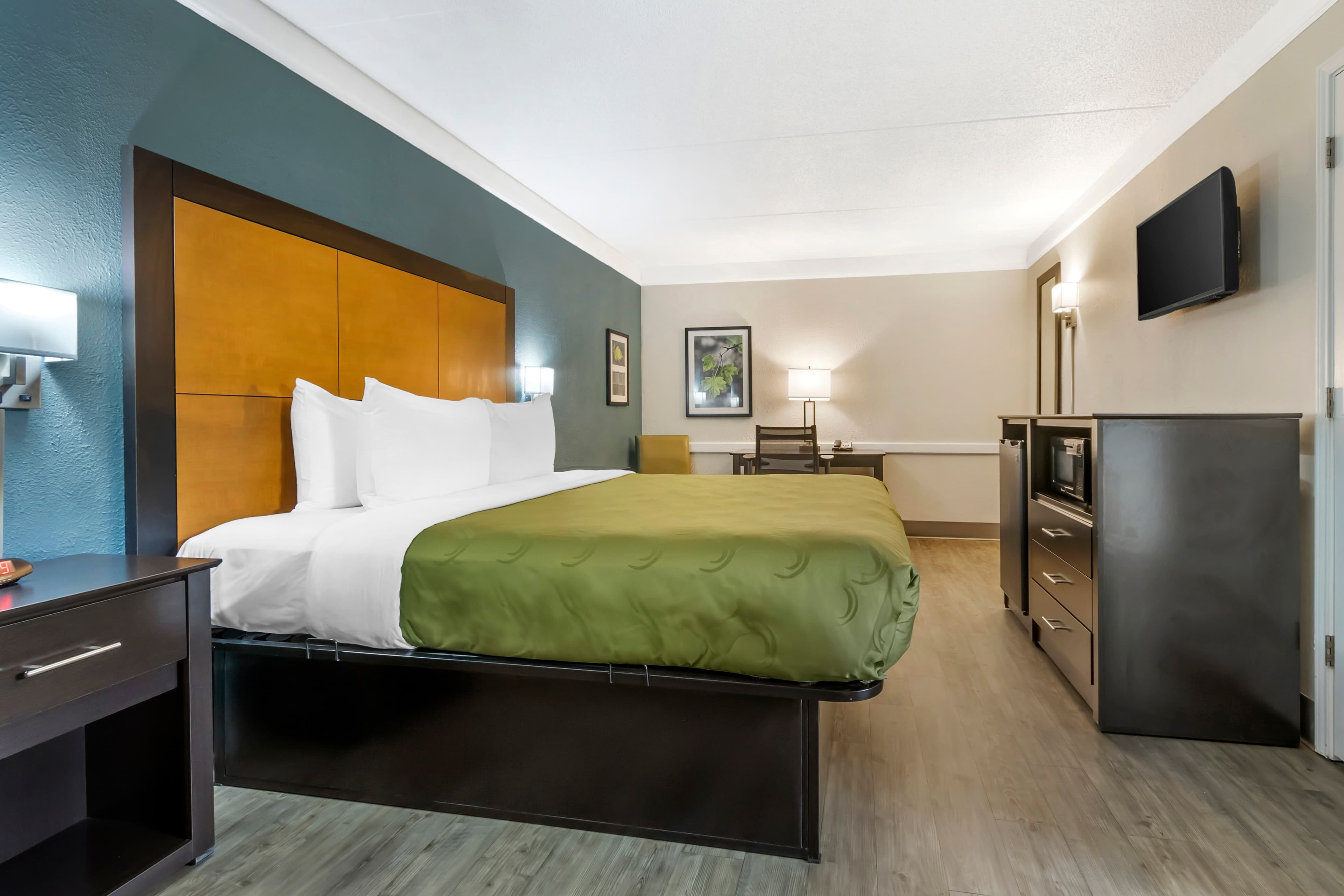 Quality Inn & Suites North Charleston - Ashley Phosphate — 9