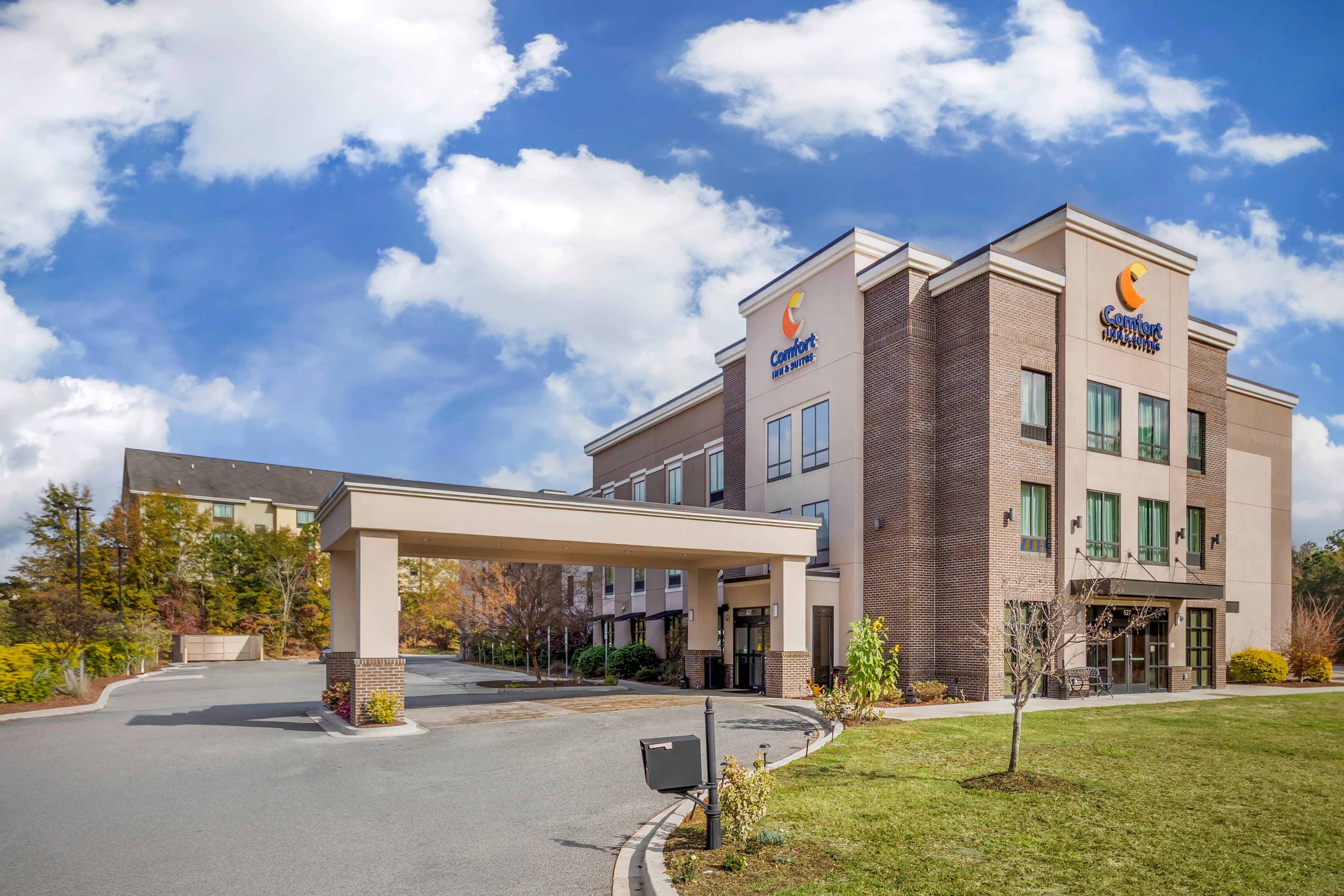Comfort Inn & Suites Florence Center Area - Image 1