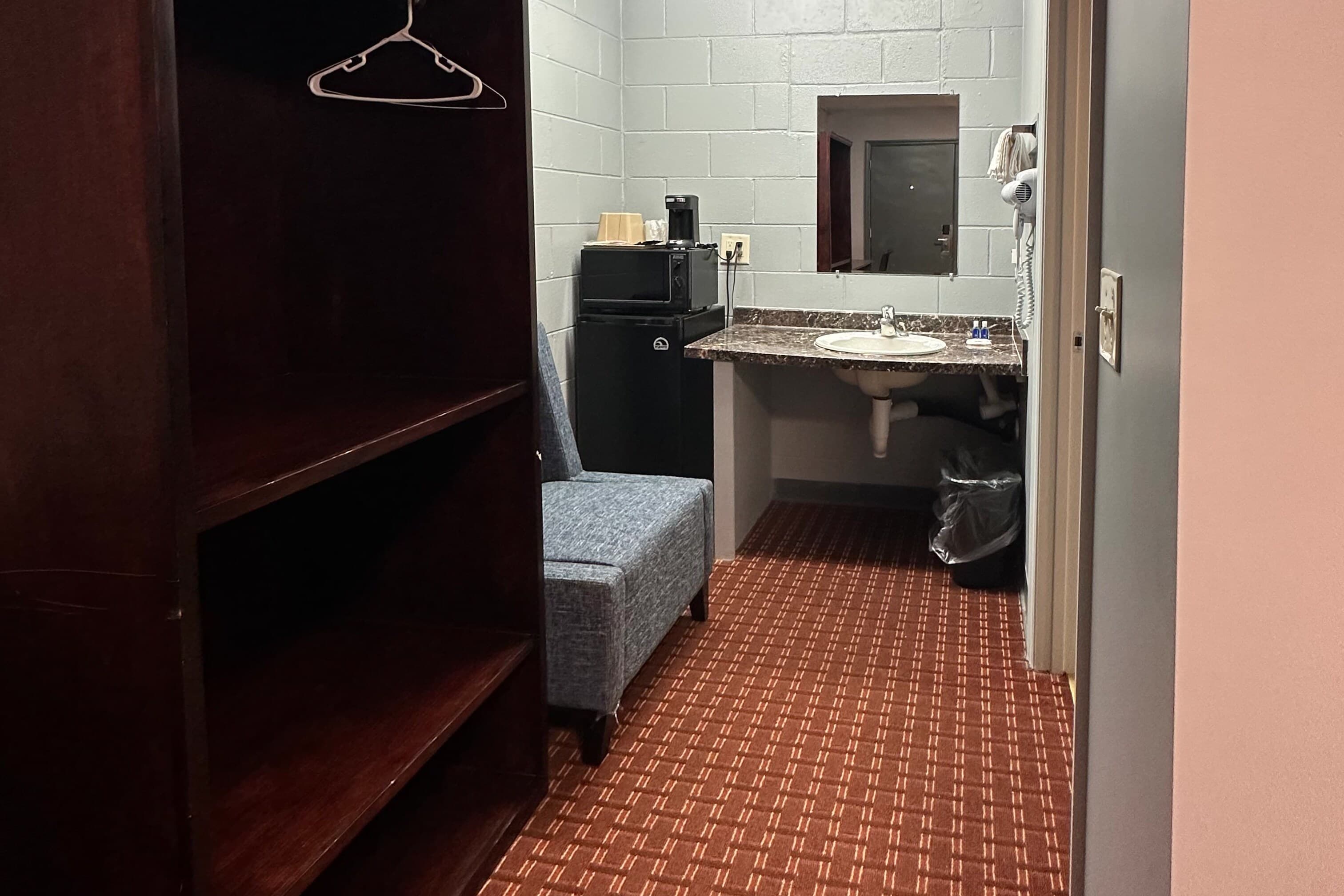 Rodeway Inn & Suites Walhalla — 27