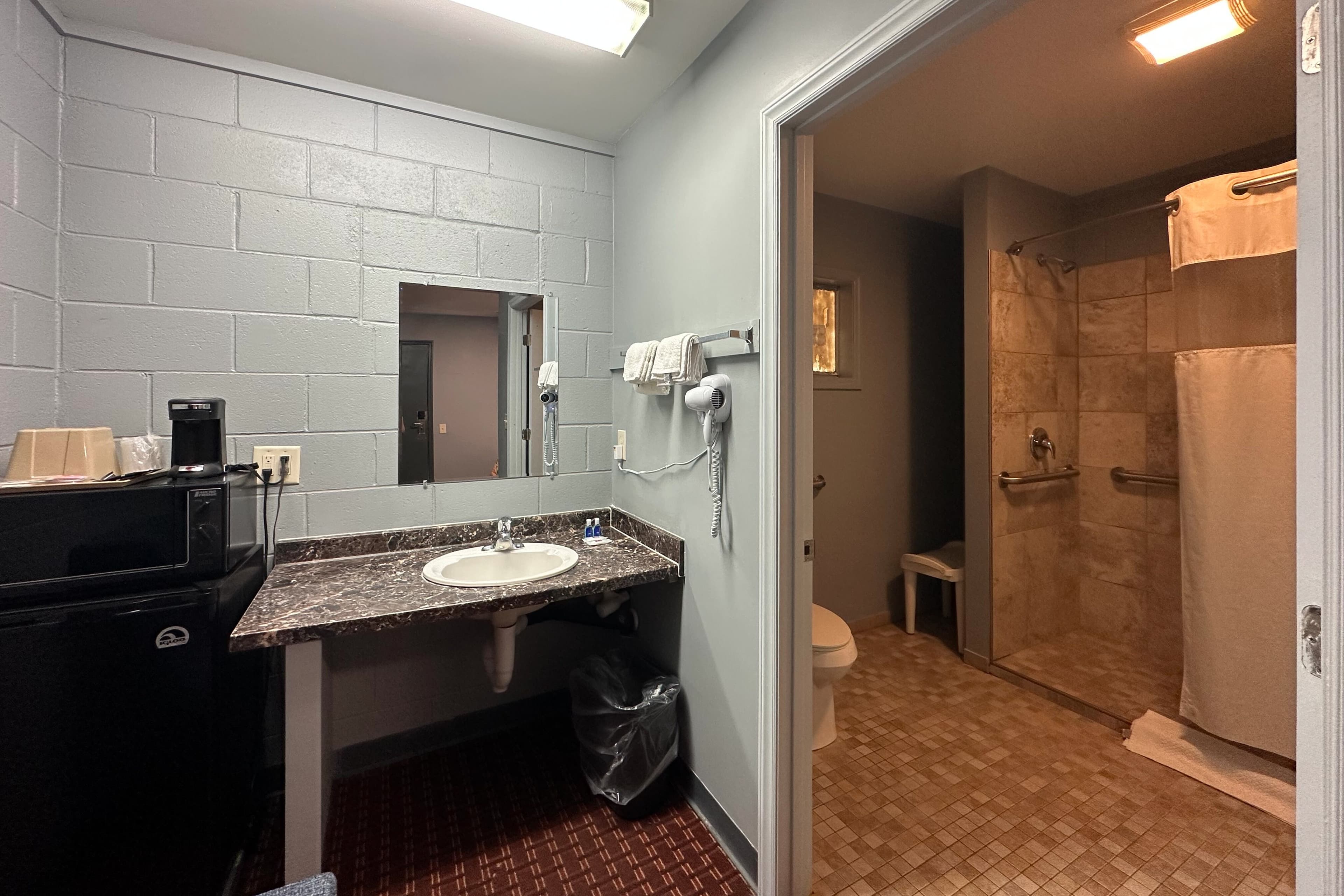 Rodeway Inn & Suites Walhalla — 28