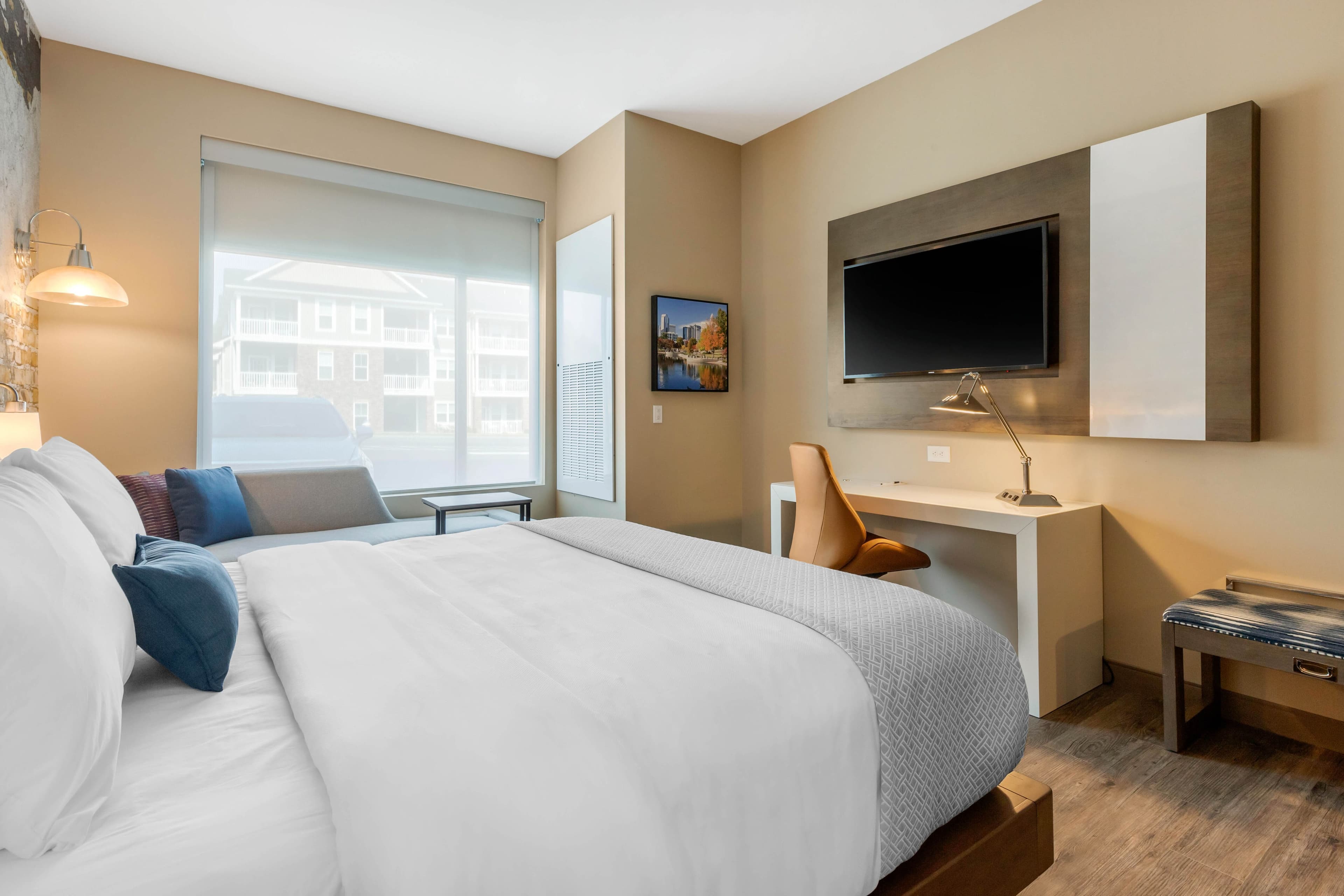 Cambria Hotel Fort Mill - Image 5