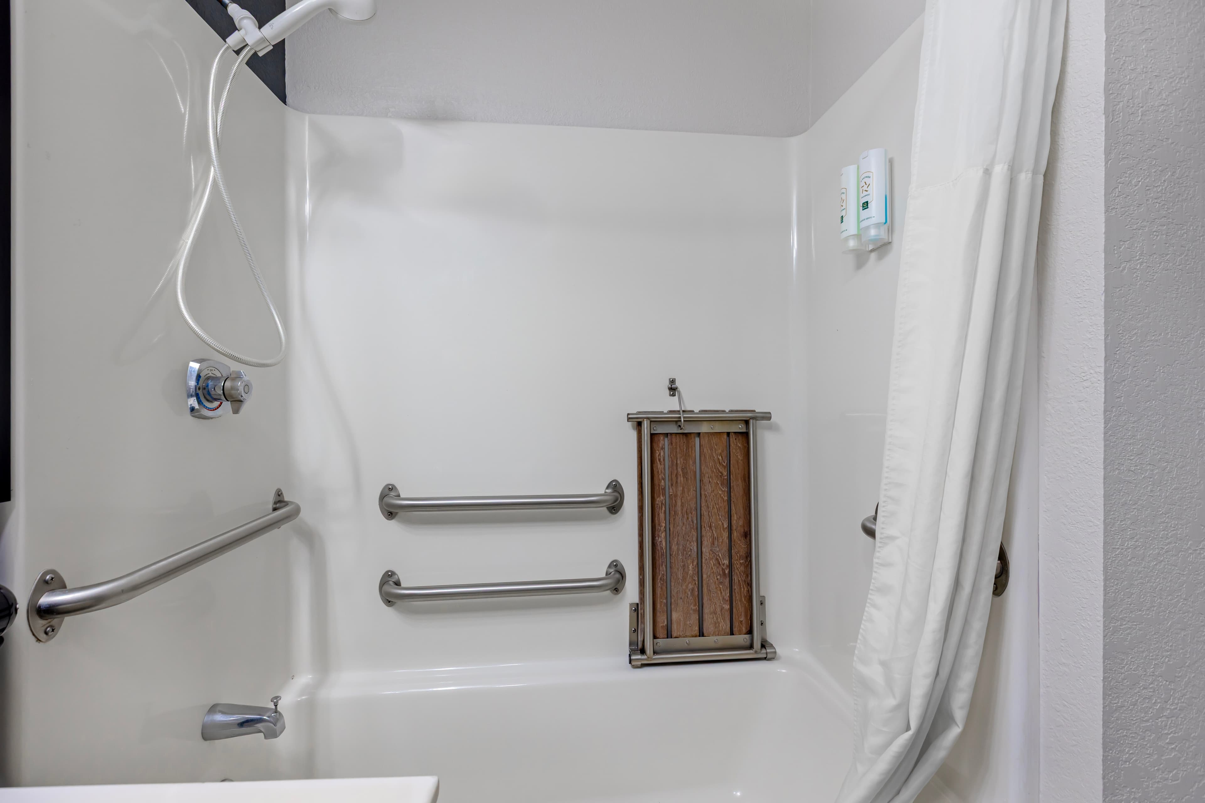 Quality Inn & Suites Edgefield — 13