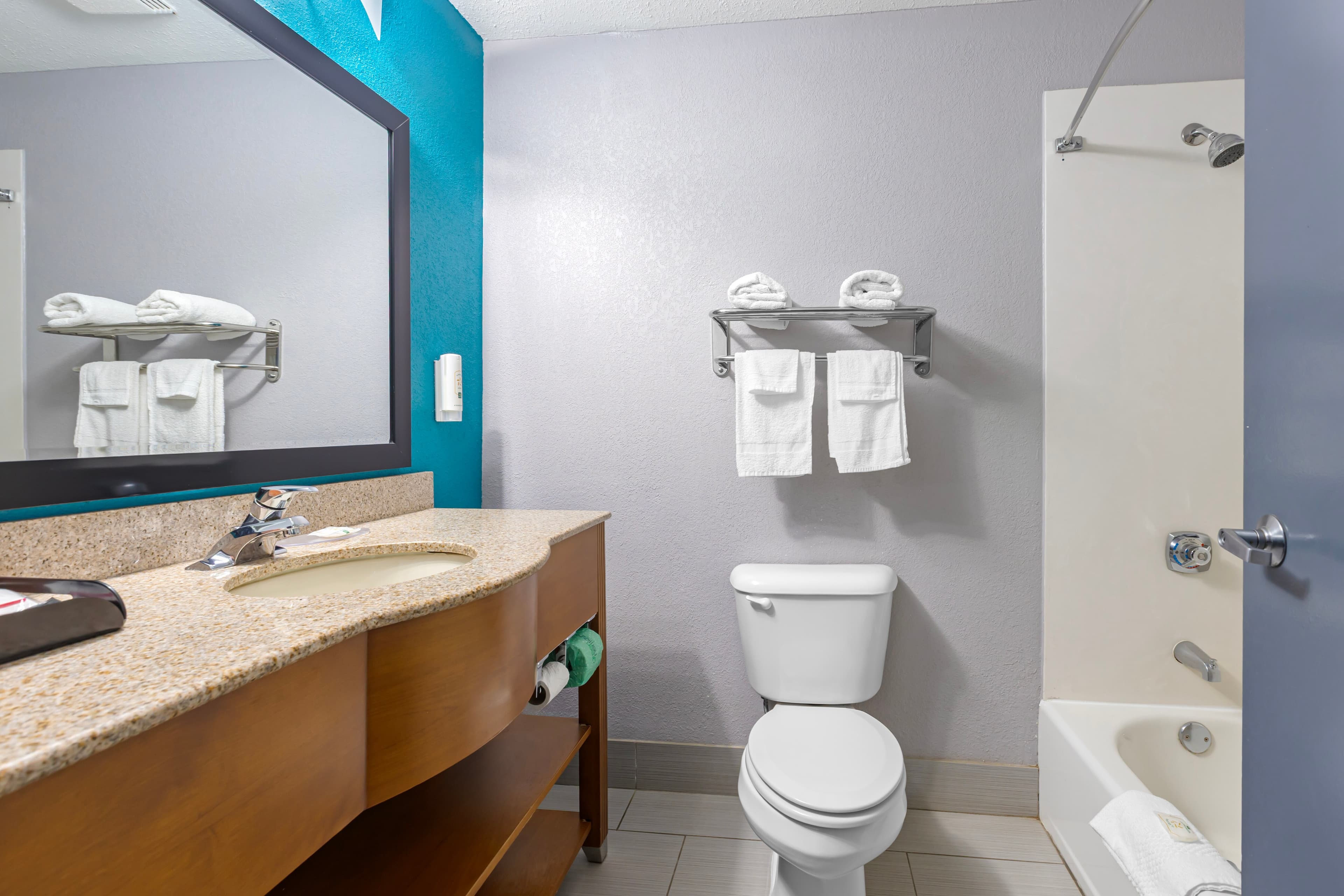 Quality Inn & Suites Edgefield — 24