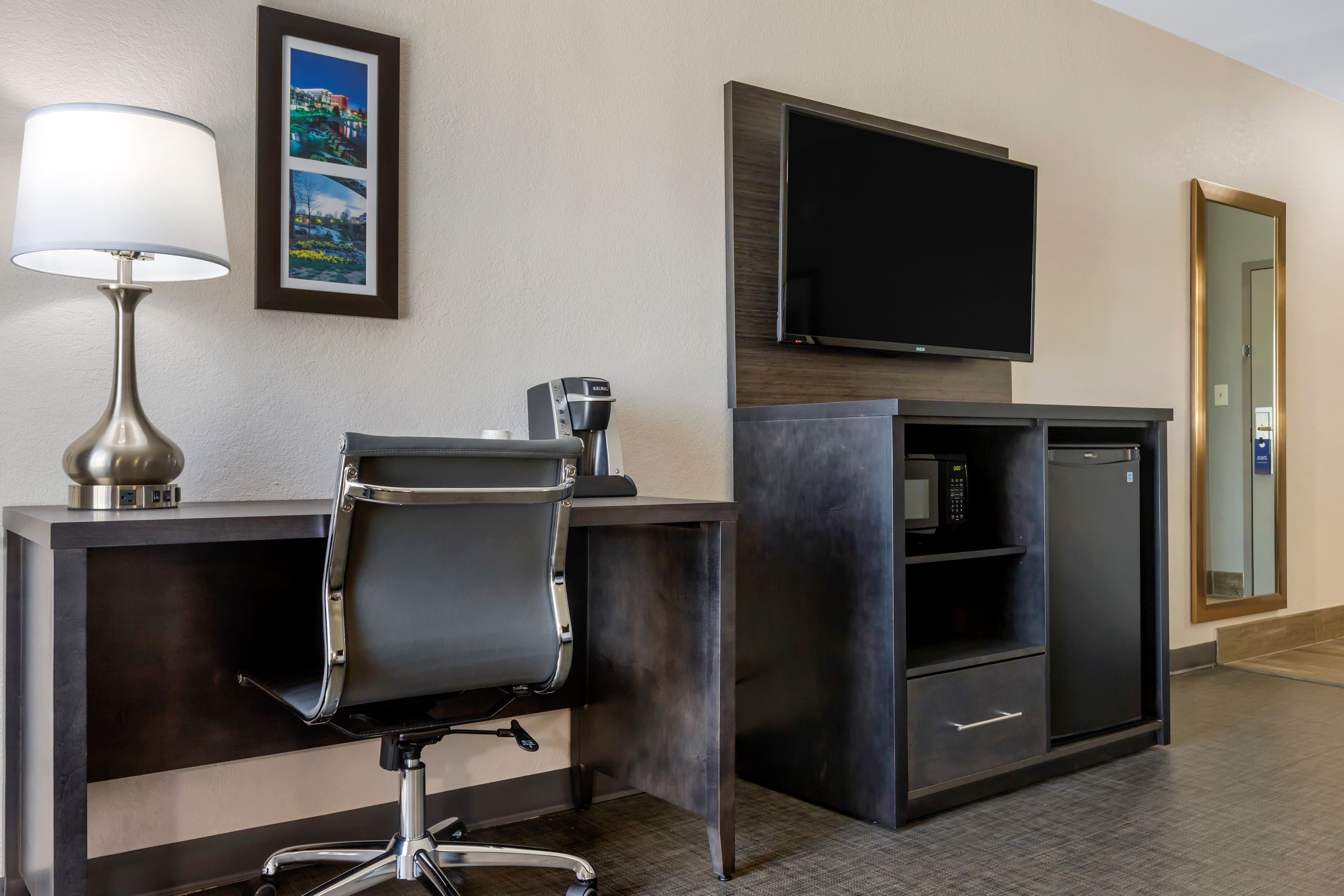 Comfort Inn & Suites Greer - Greenville — 29