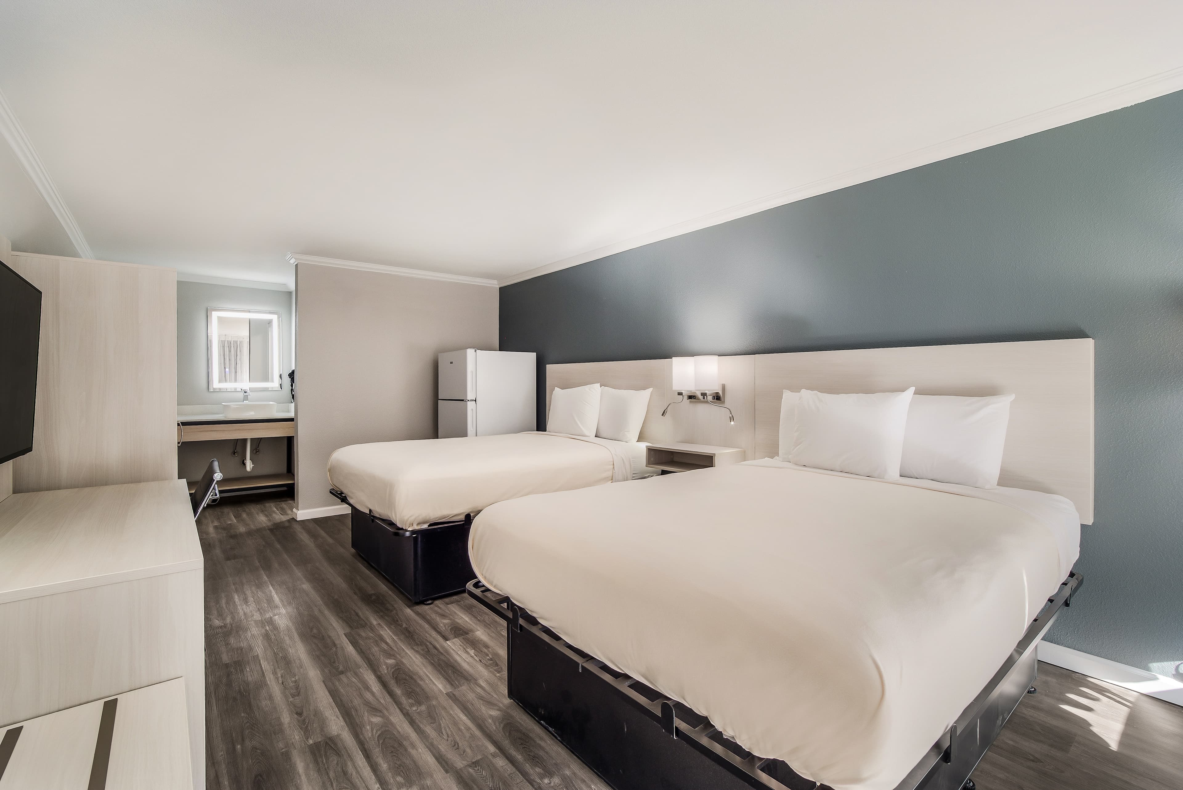MainStay Suites Florence - Darlington — 9