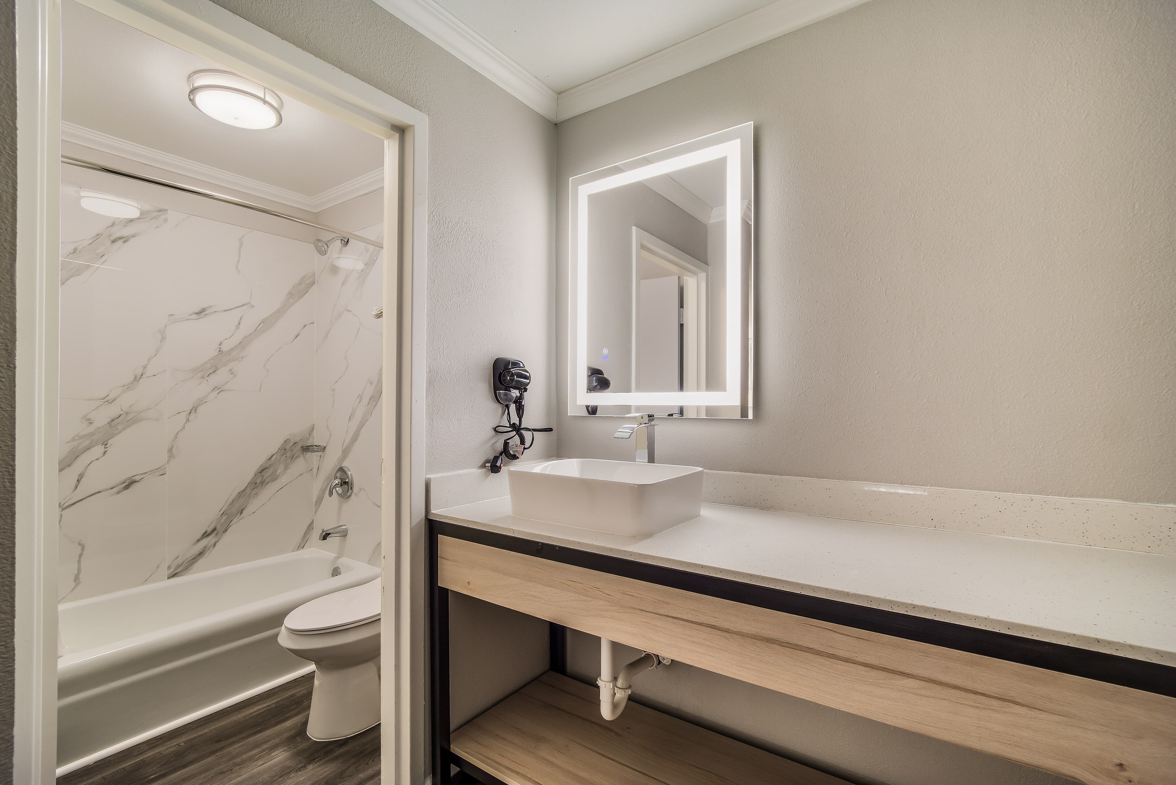 MainStay Suites Florence - Darlington — 8