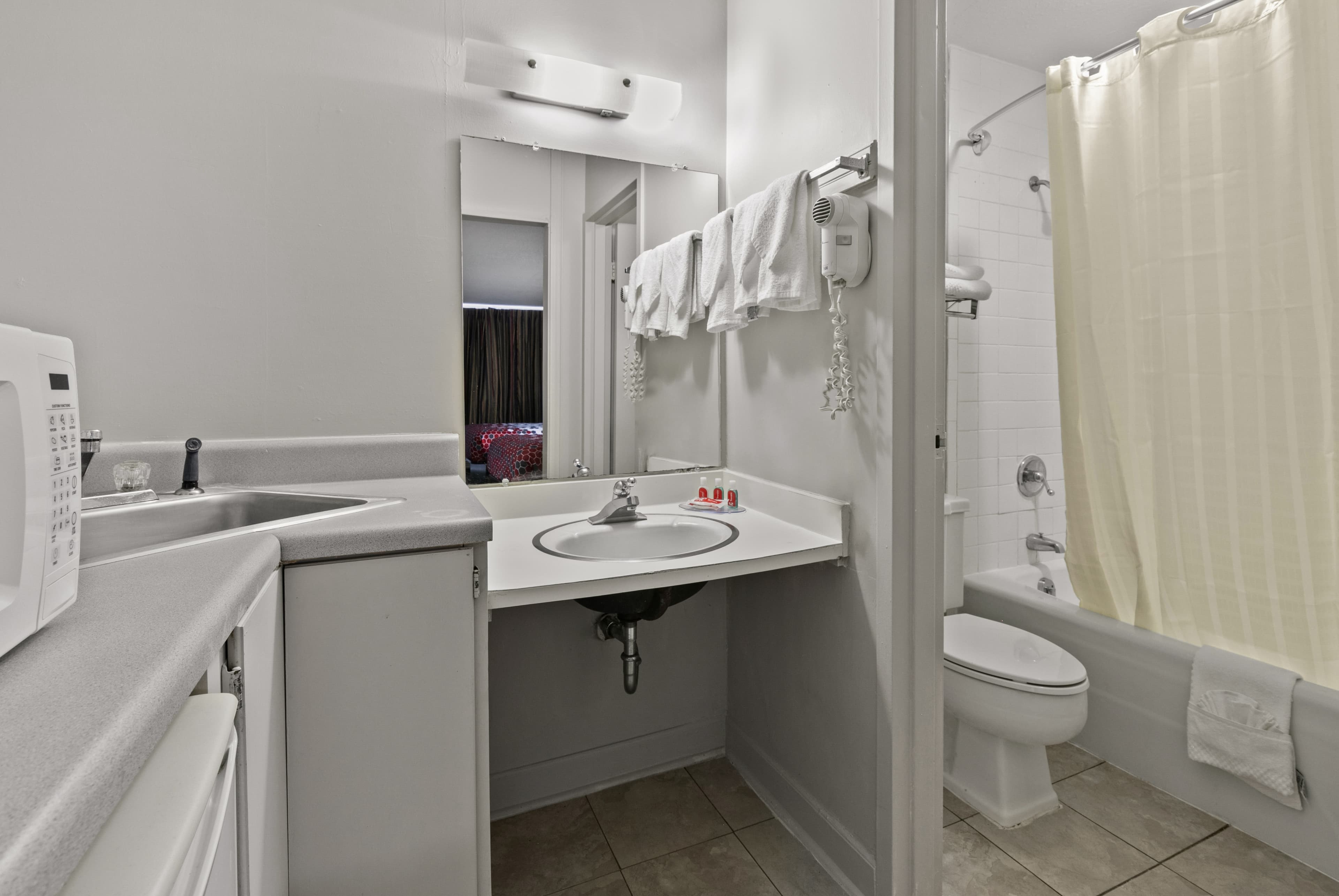 Econo Lodge Clemson - University Area — 16