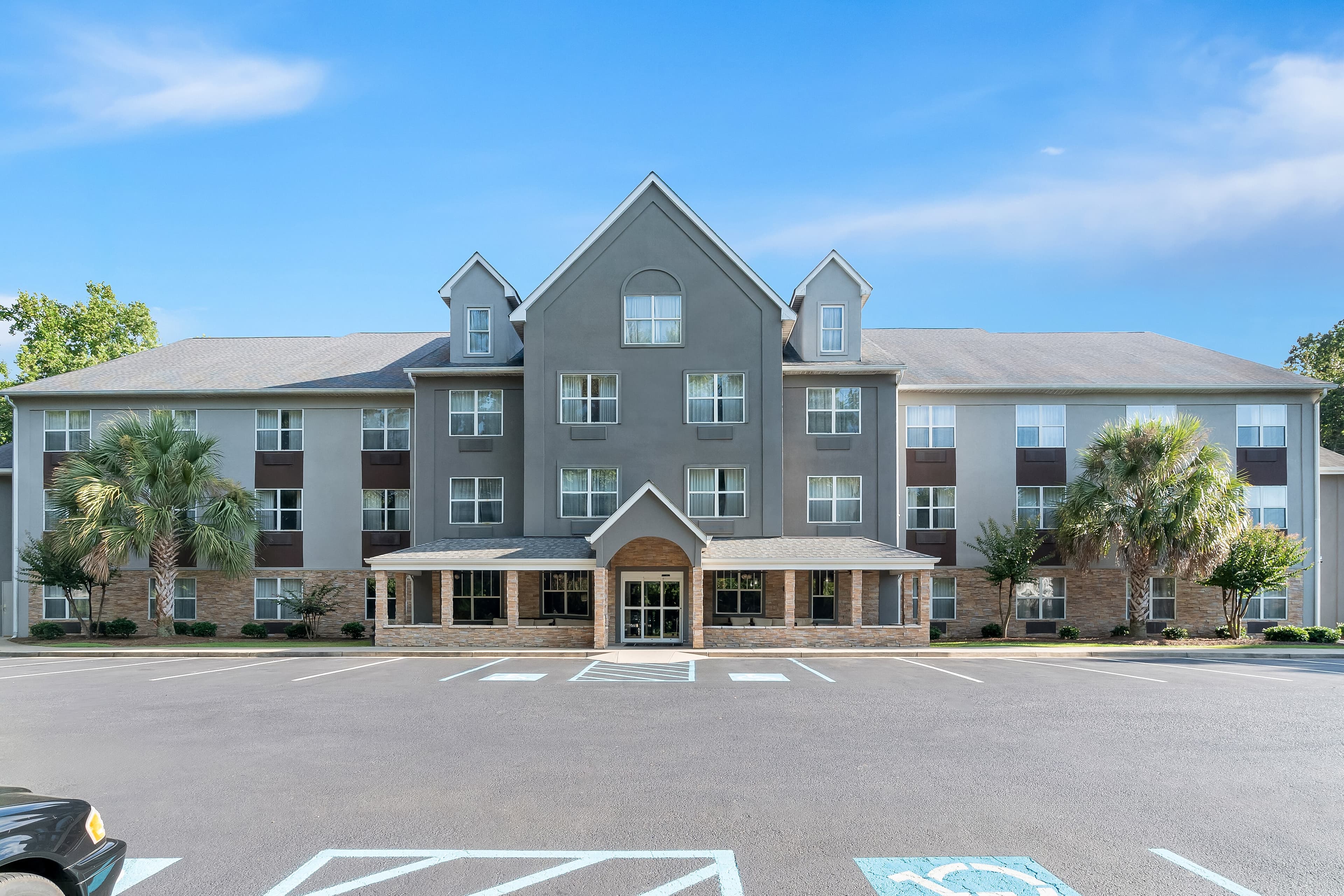 Country Inn & Suites by Radisson, Columbia Airport, SC - Image 1