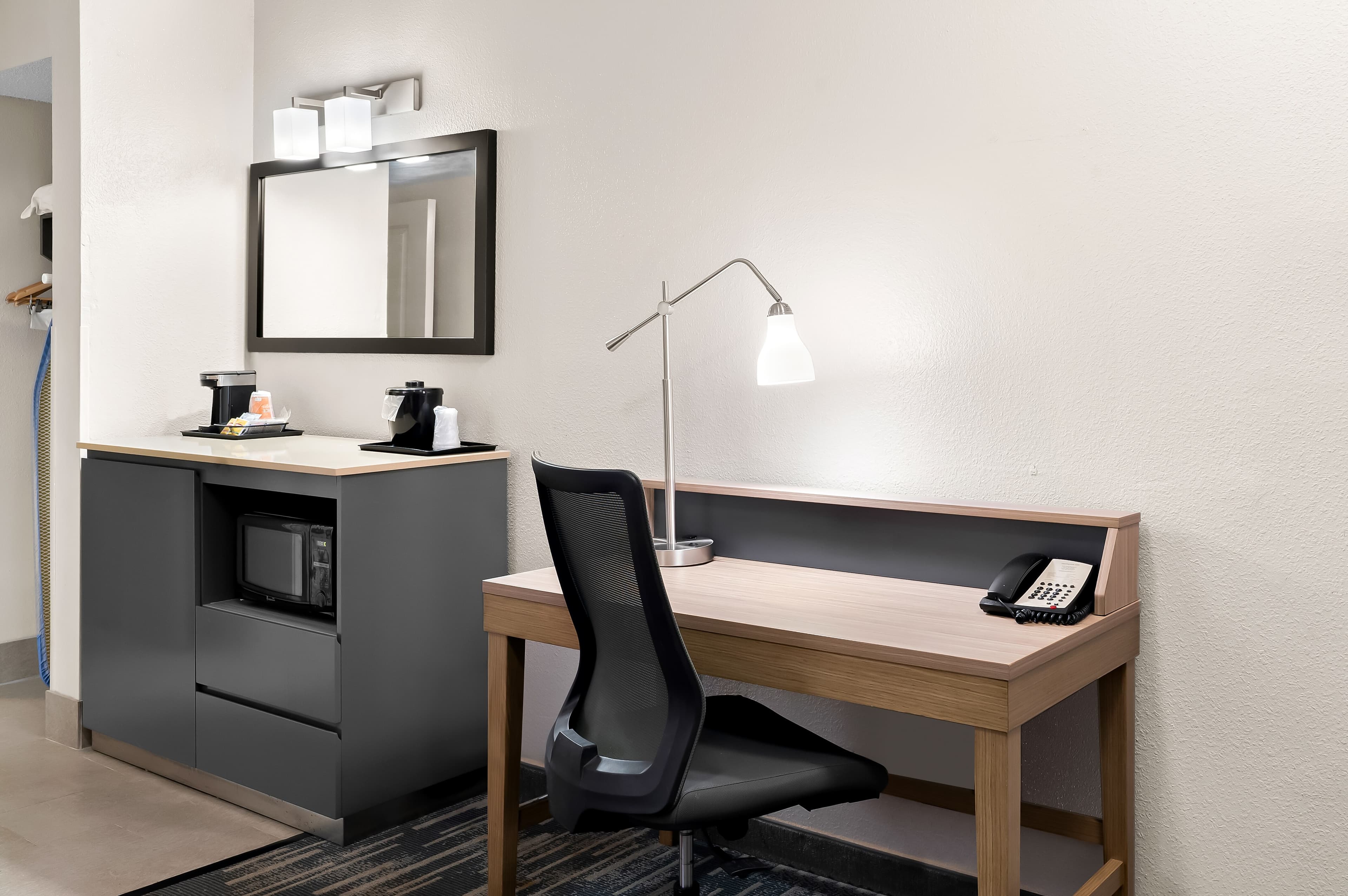 Country Inn & Suites by Radisson, Columbia Airport, SC — 14