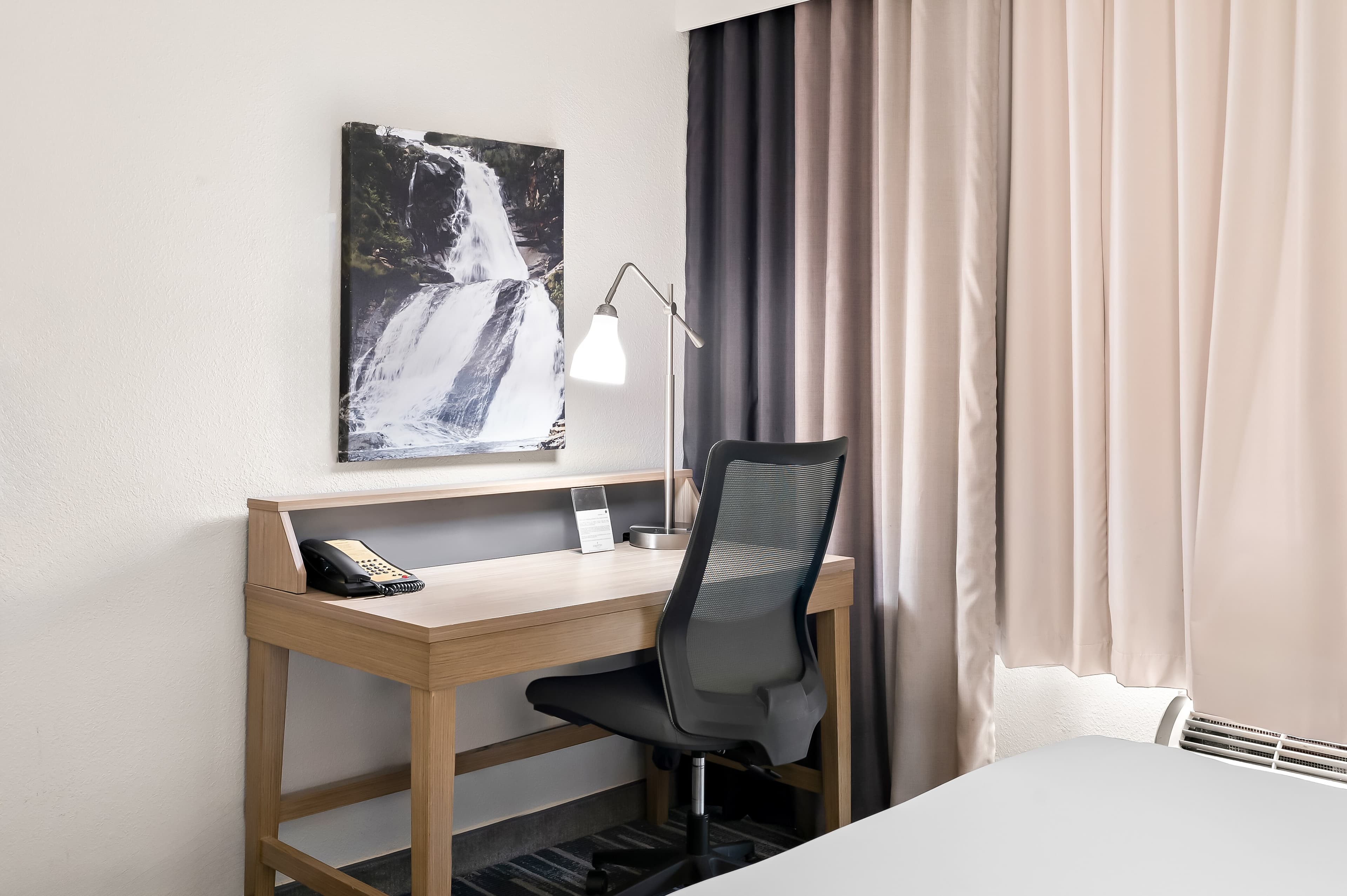 Country Inn & Suites by Radisson, Columbia Airport, SC — 33