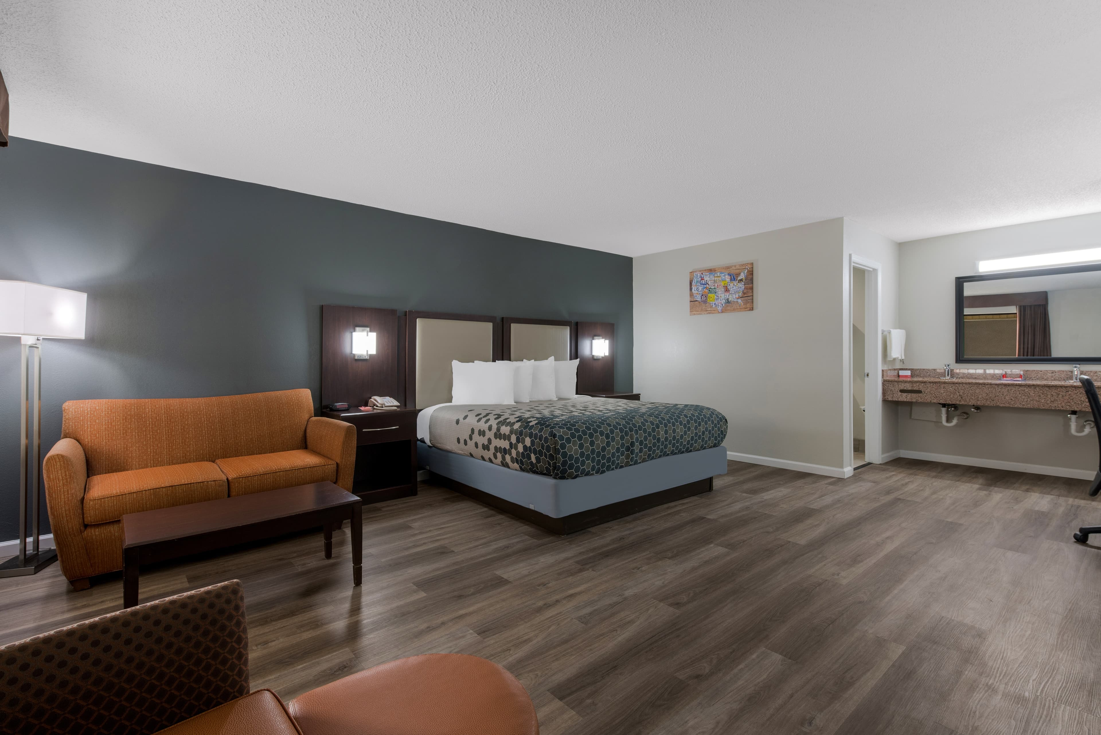 Econo Lodge Cheraw Market Street — 11