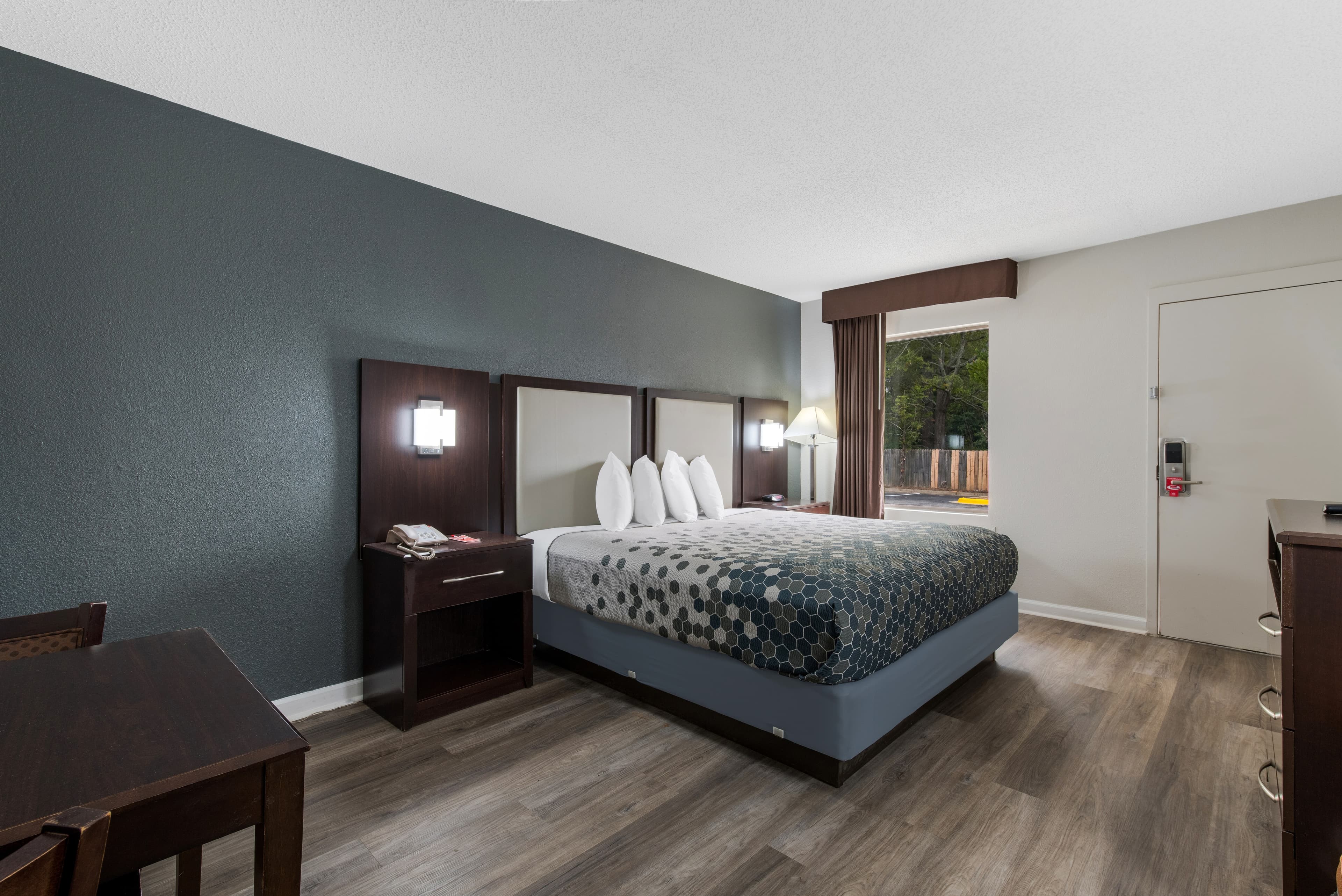 Econo Lodge Cheraw Market Street — 22