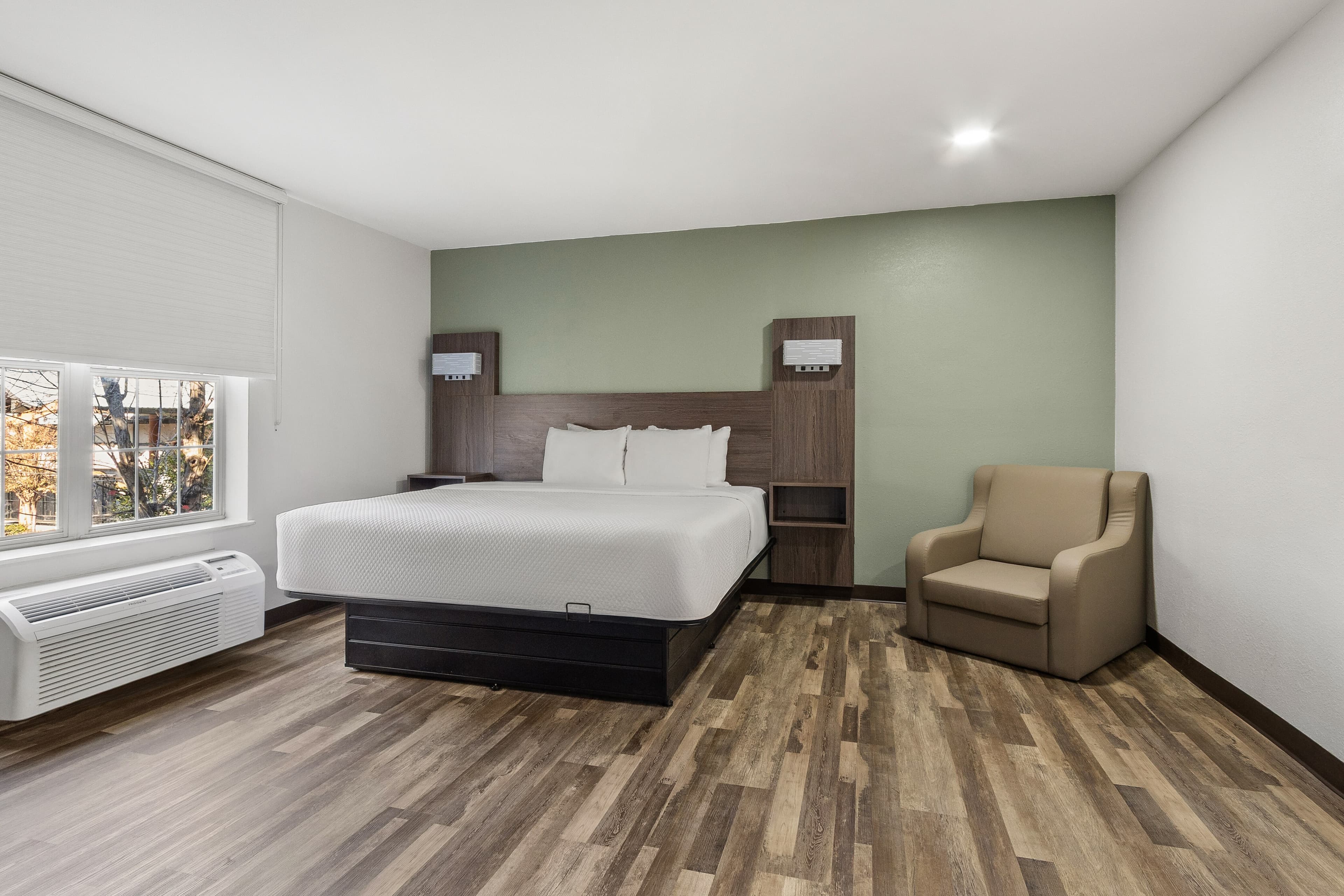 Quality Inn & Suites Columbia Harbison — 15