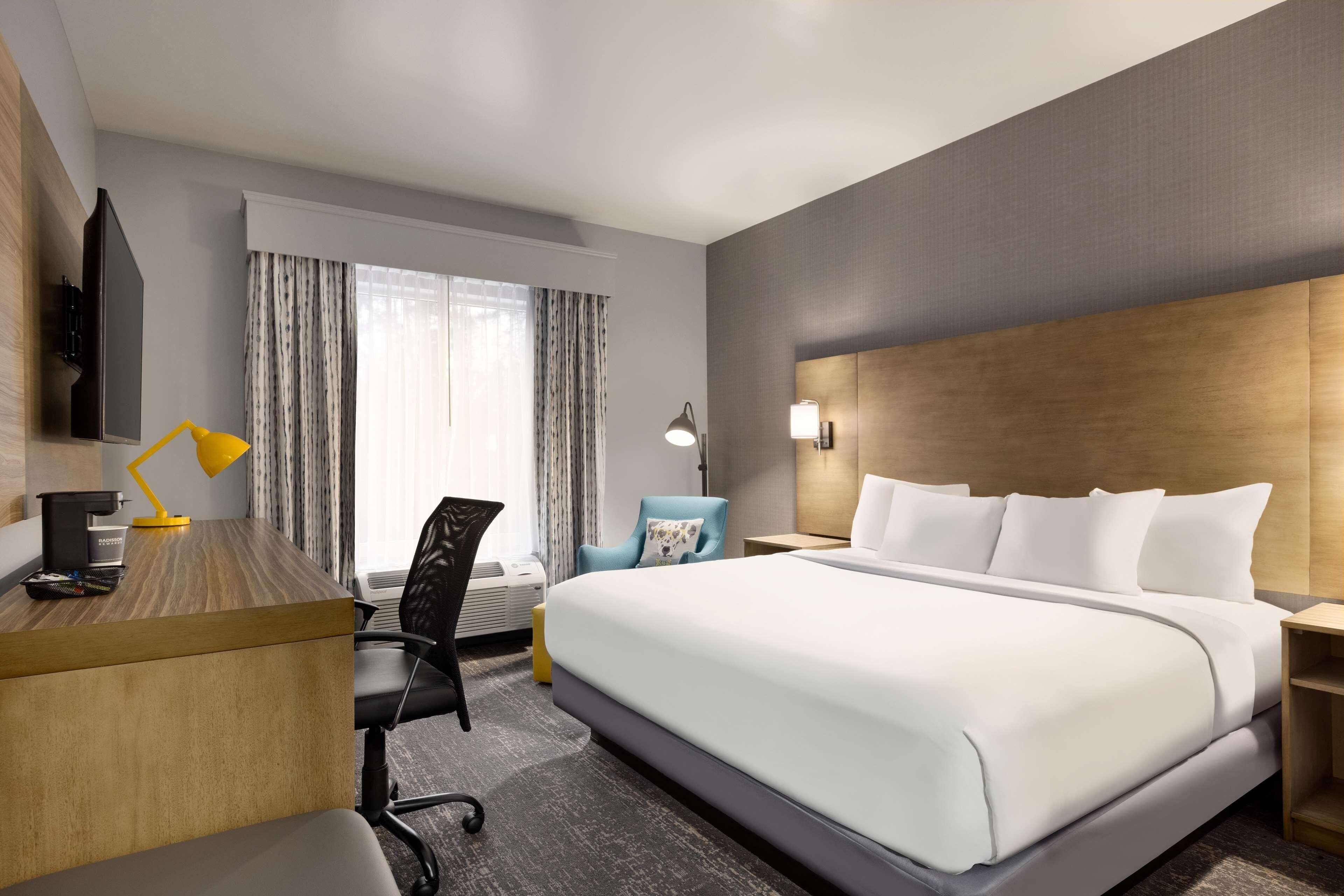 Park Inn by Radisson Florence, SC - Image 2