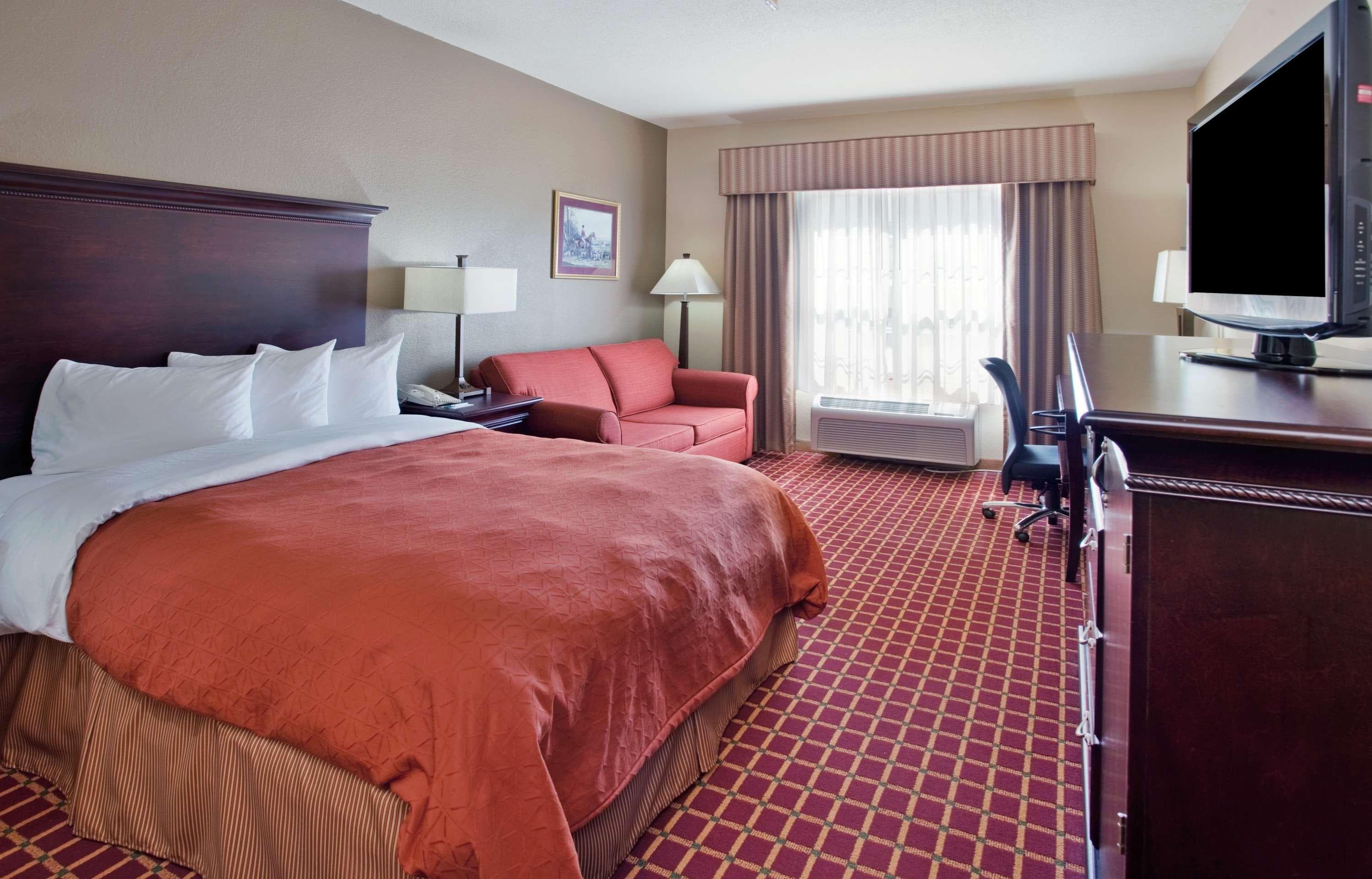 Country Inn & Suites by Radisson, Columbia, SC - Image 5