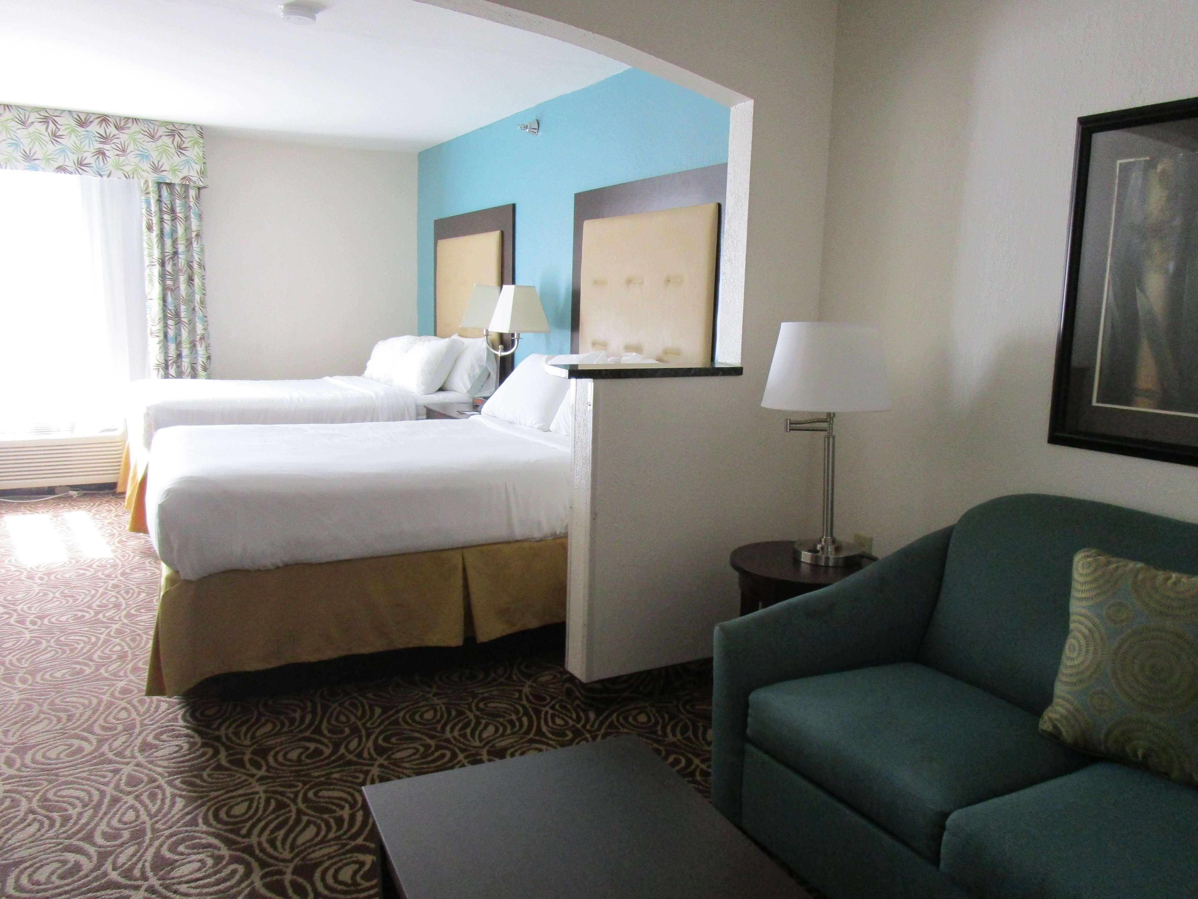 Country Inn & Suites by Radisson, Murrells Inlet, SC - Image 2