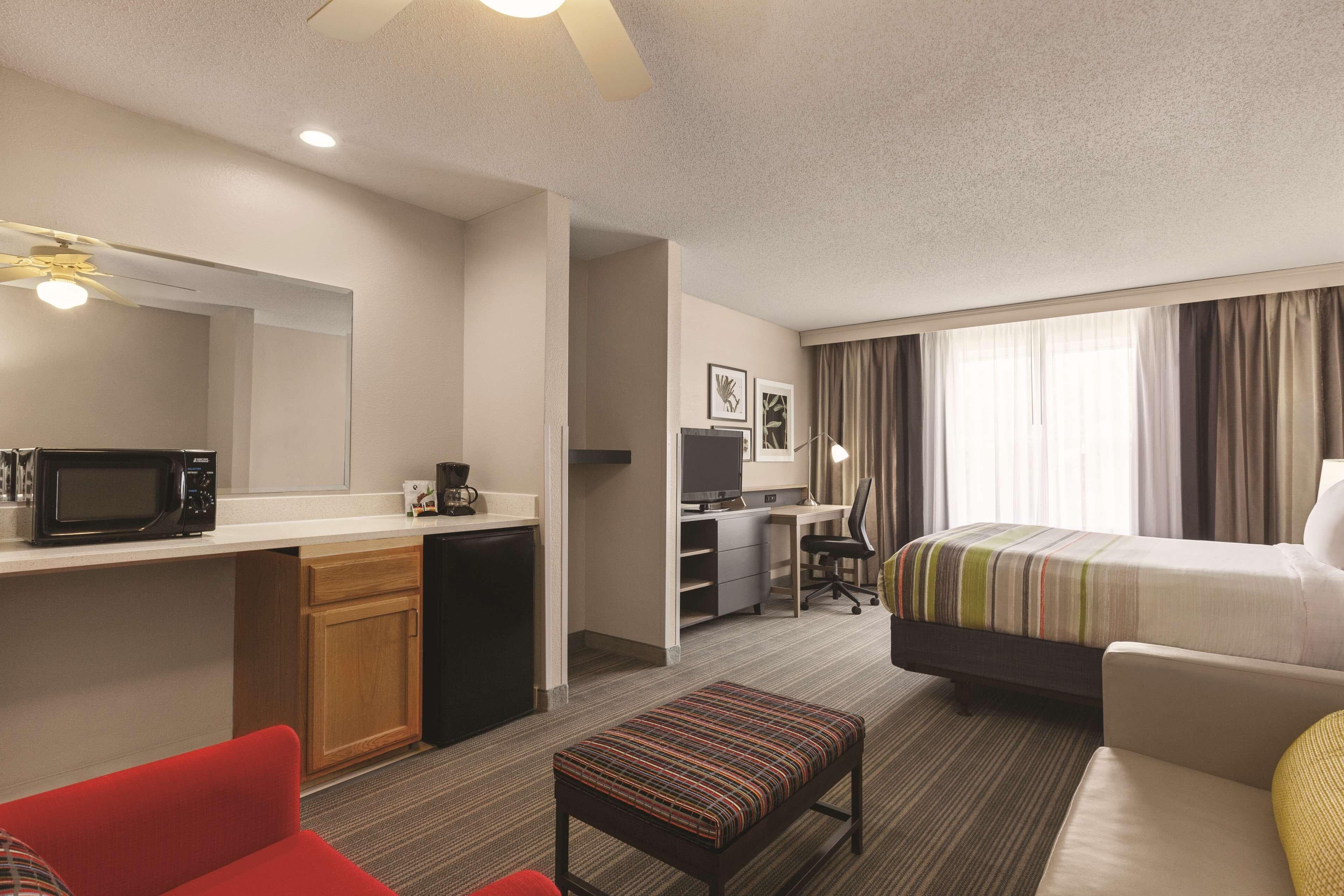 Country Inn & Suites by Radisson, Beaufort West, SC — 16