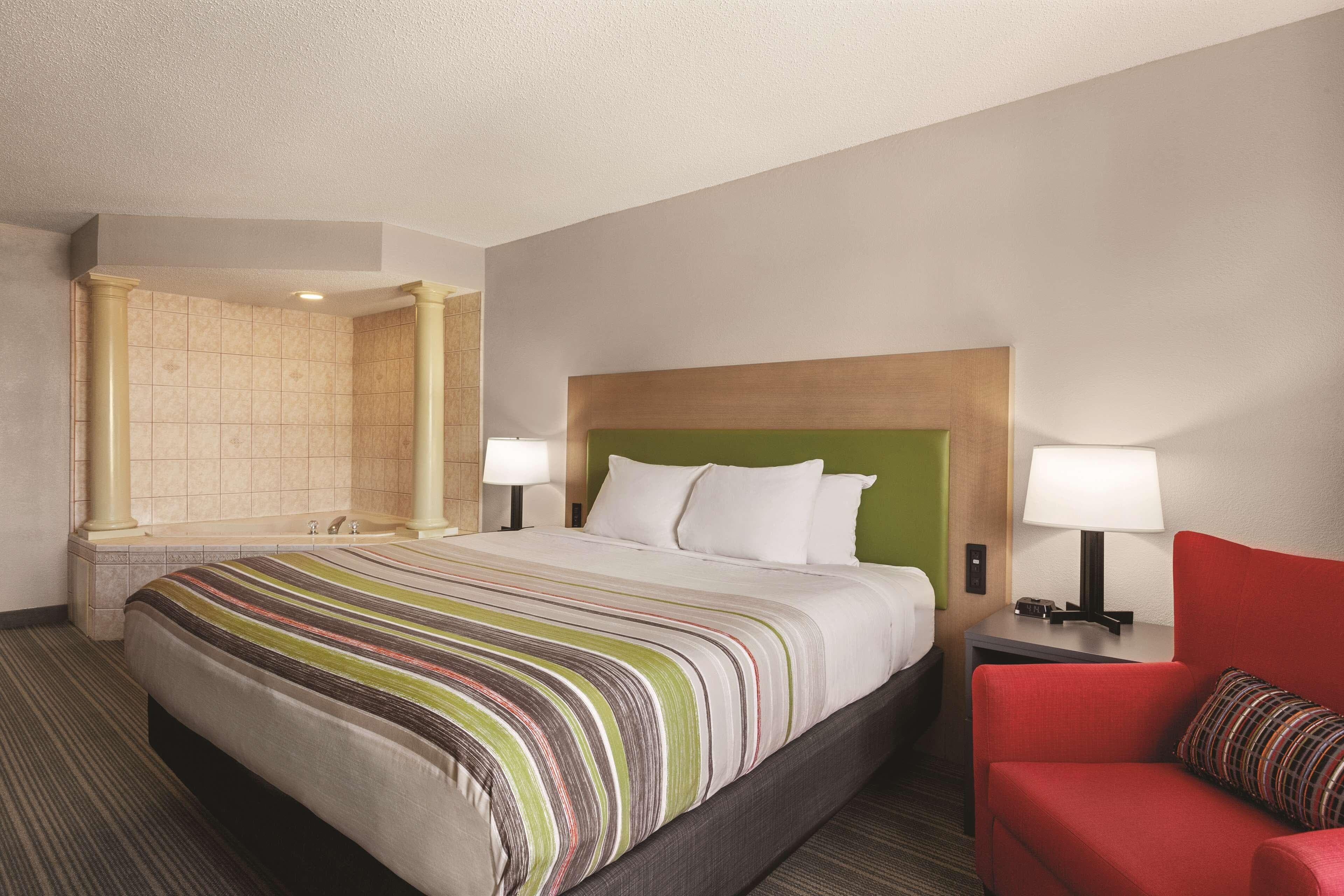Country Inn & Suites by Radisson, Beaufort West, SC — 9