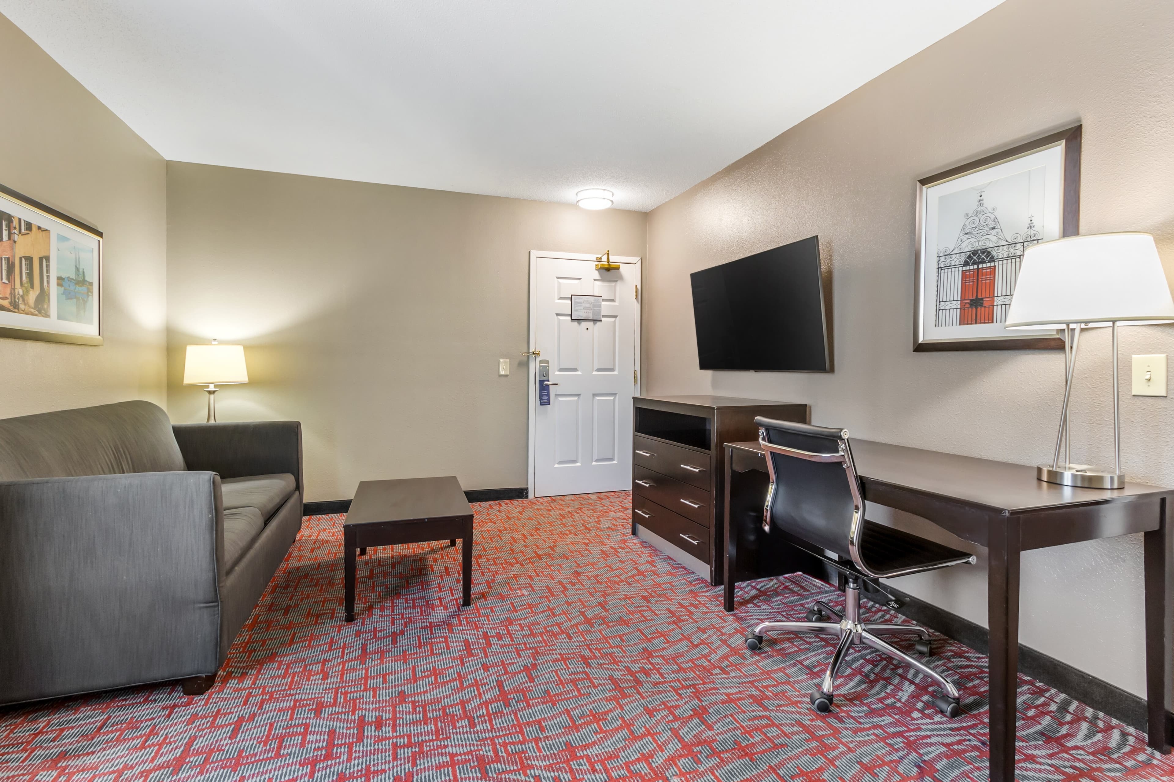 Comfort Inn & Suites North Charleston - Northwoods - Image 3