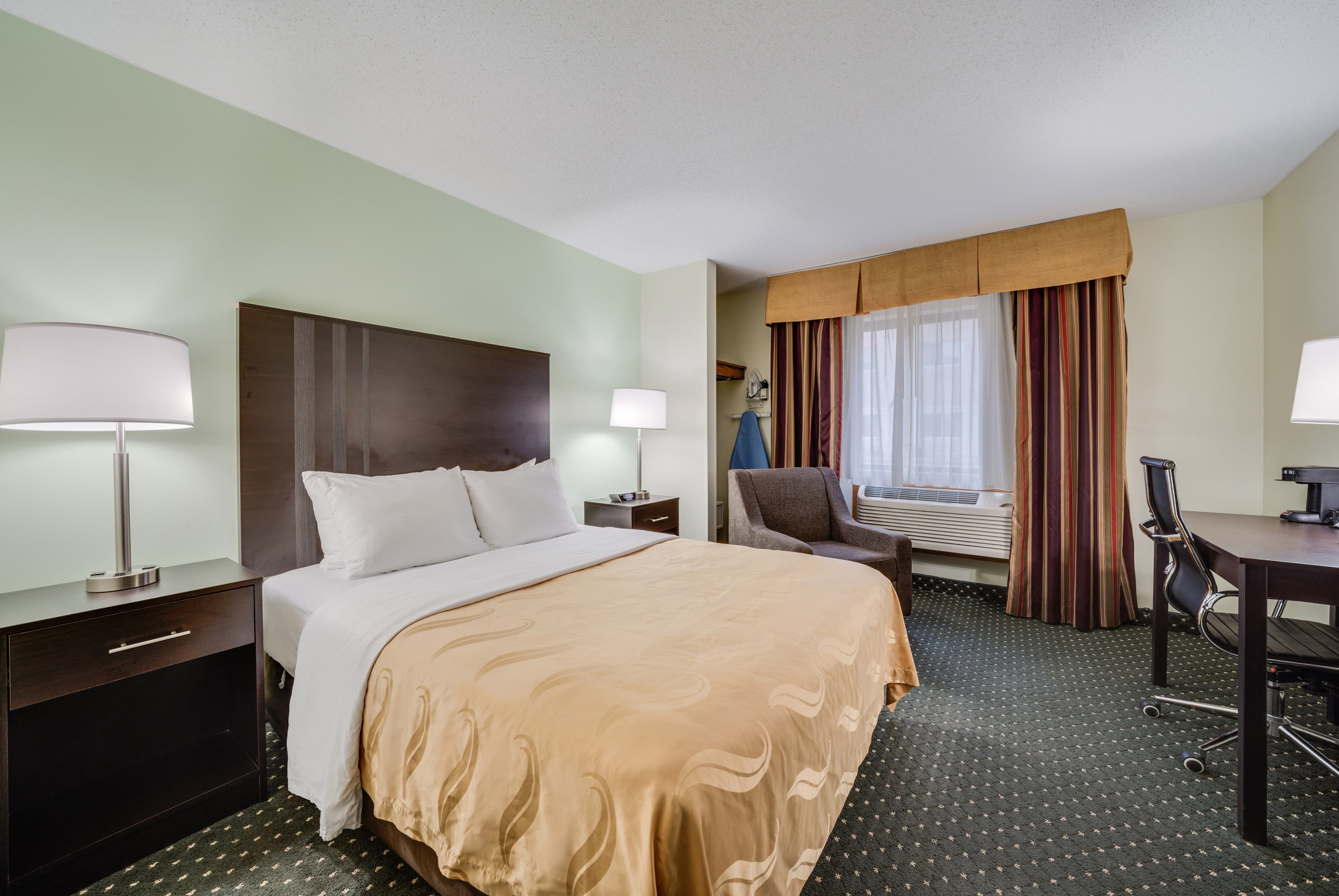 Quality Inn & Suites Sioux Falls South - Image 2