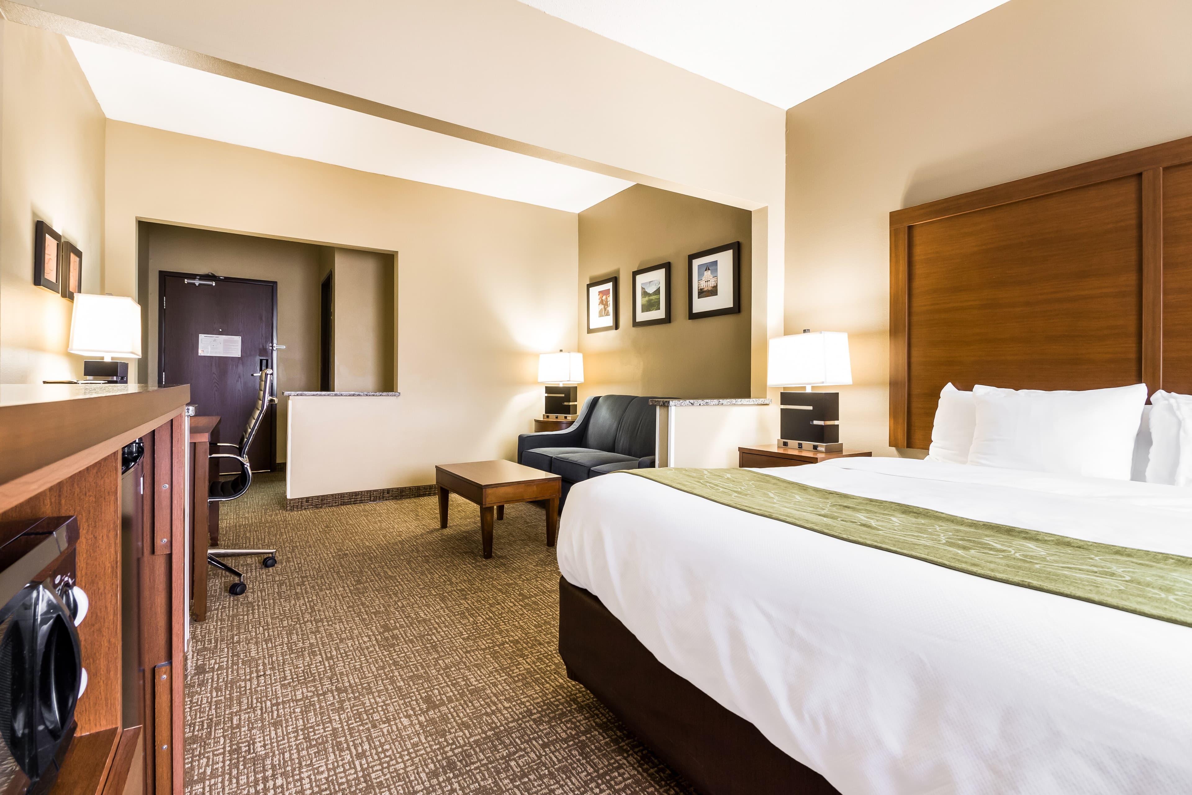 Comfort Suites Sioux Falls Mall District — 9