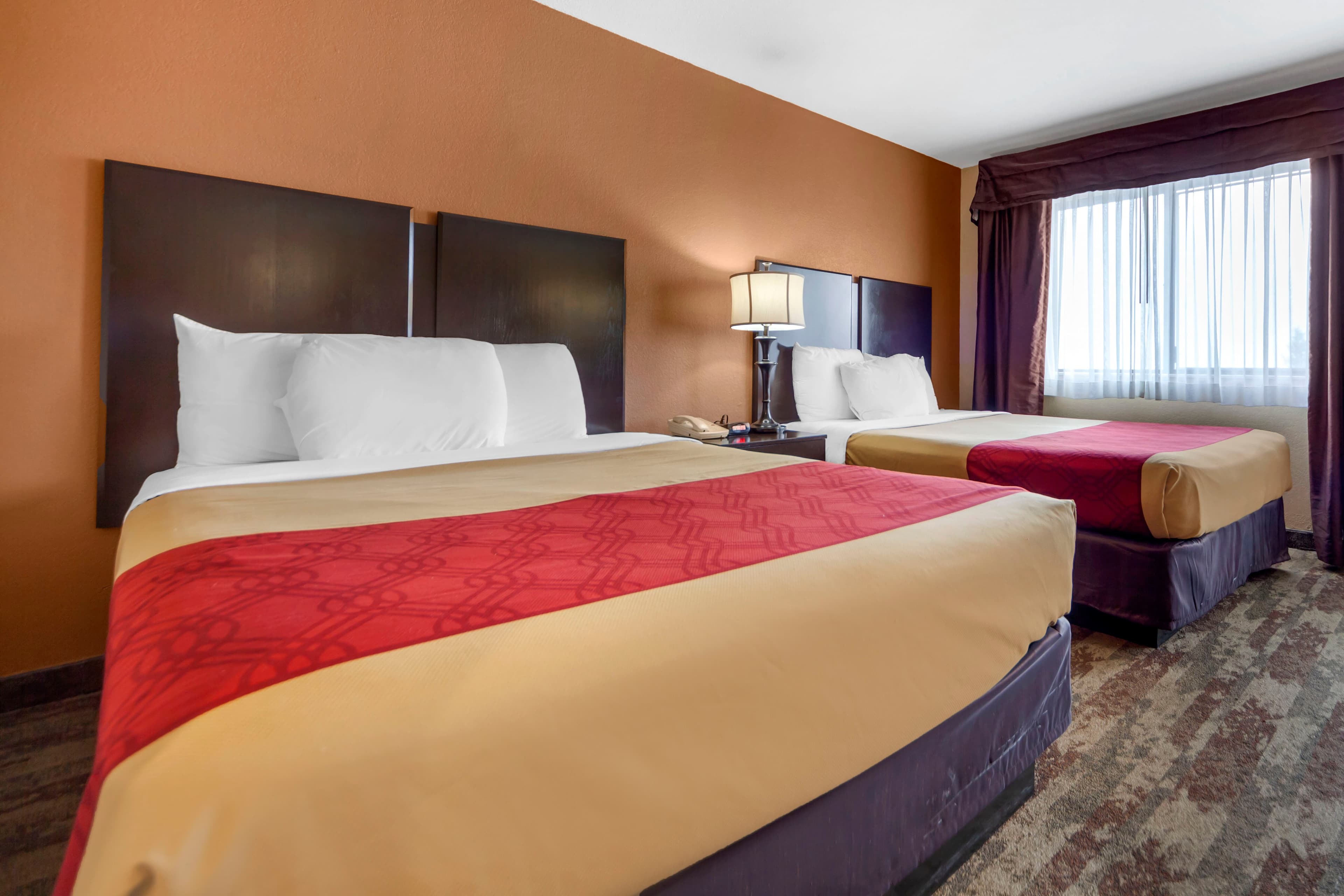Econo Lodge Black Hills — 35
