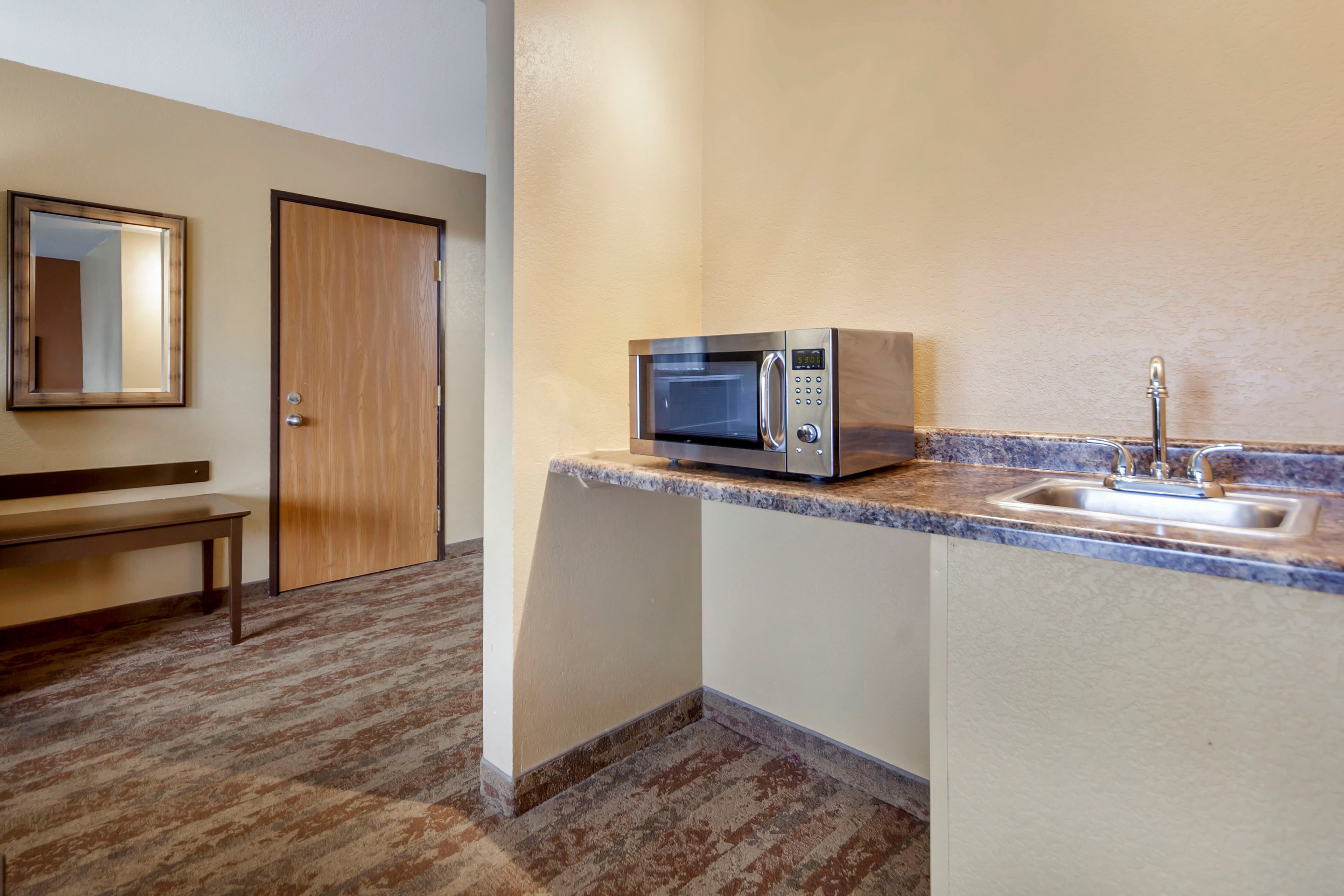 Econo Lodge Black Hills — 37