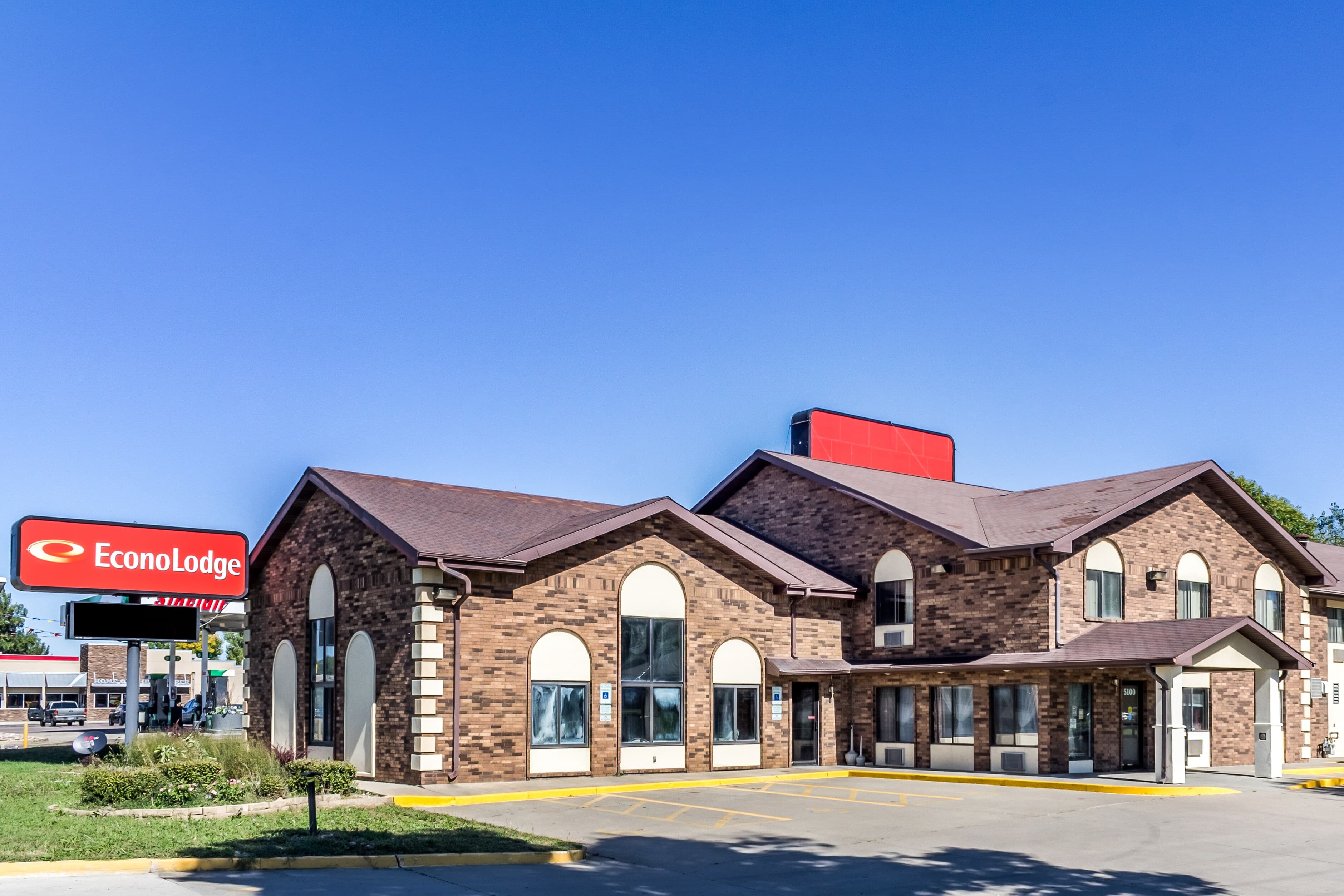 Econo Lodge Sioux Falls North - Image 1