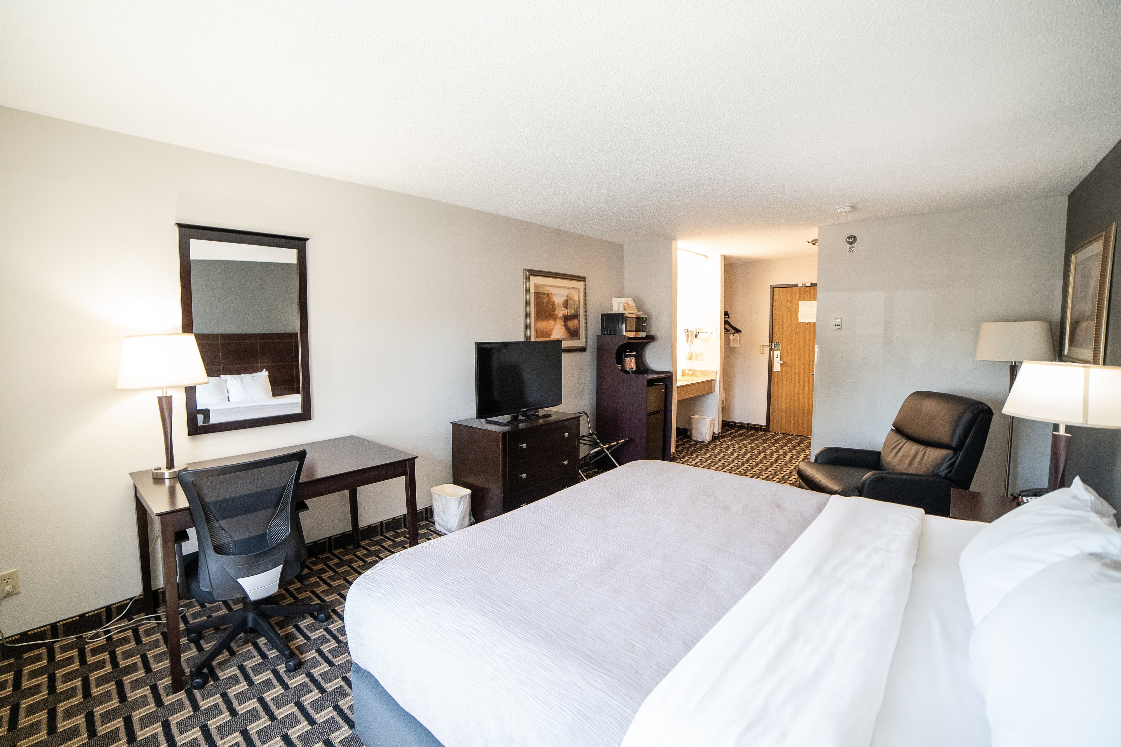 Quality Inn & Suites Watertown near Prairie Lakes Ice Arena — 14