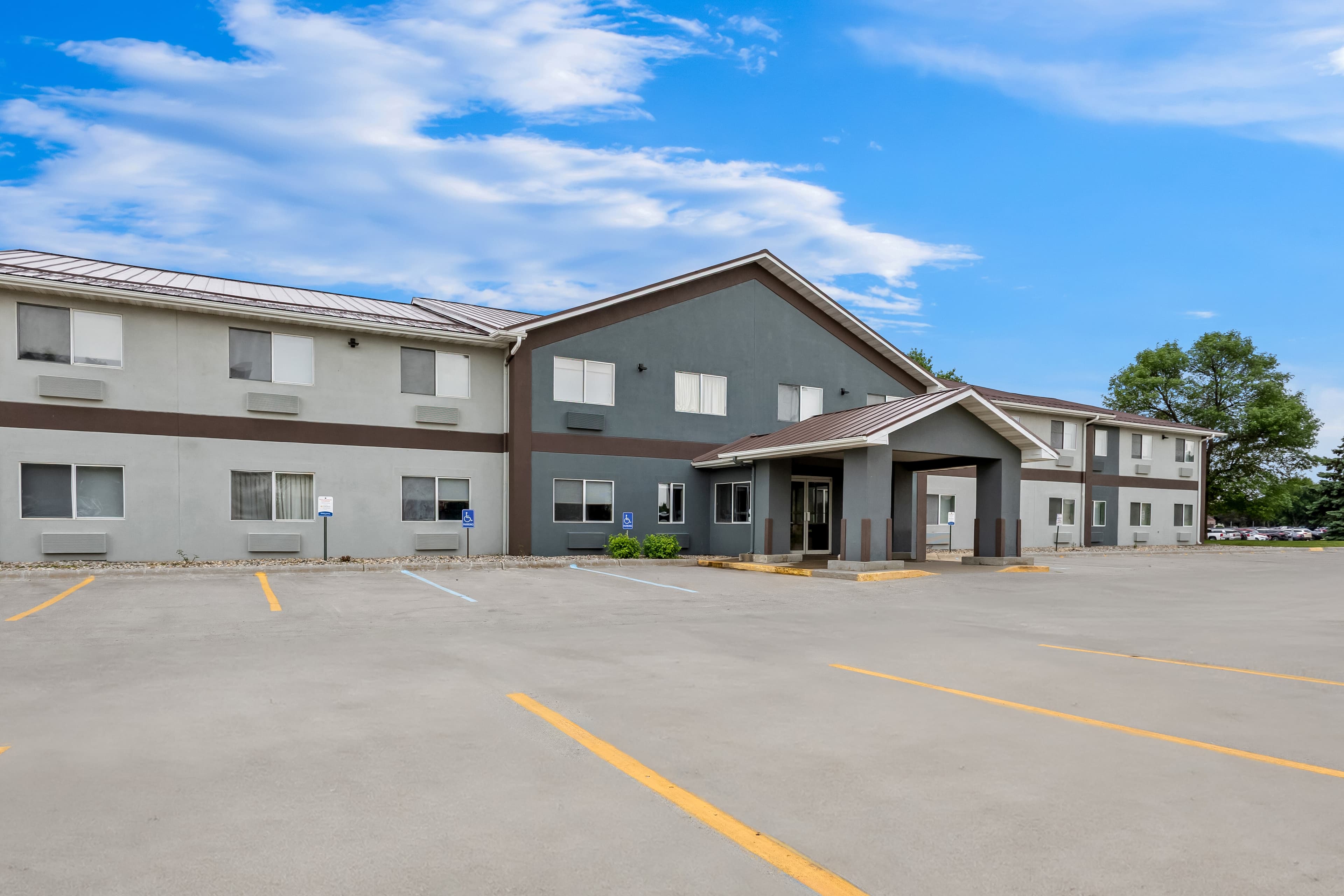 Quality Inn Brookings-University - Image 1