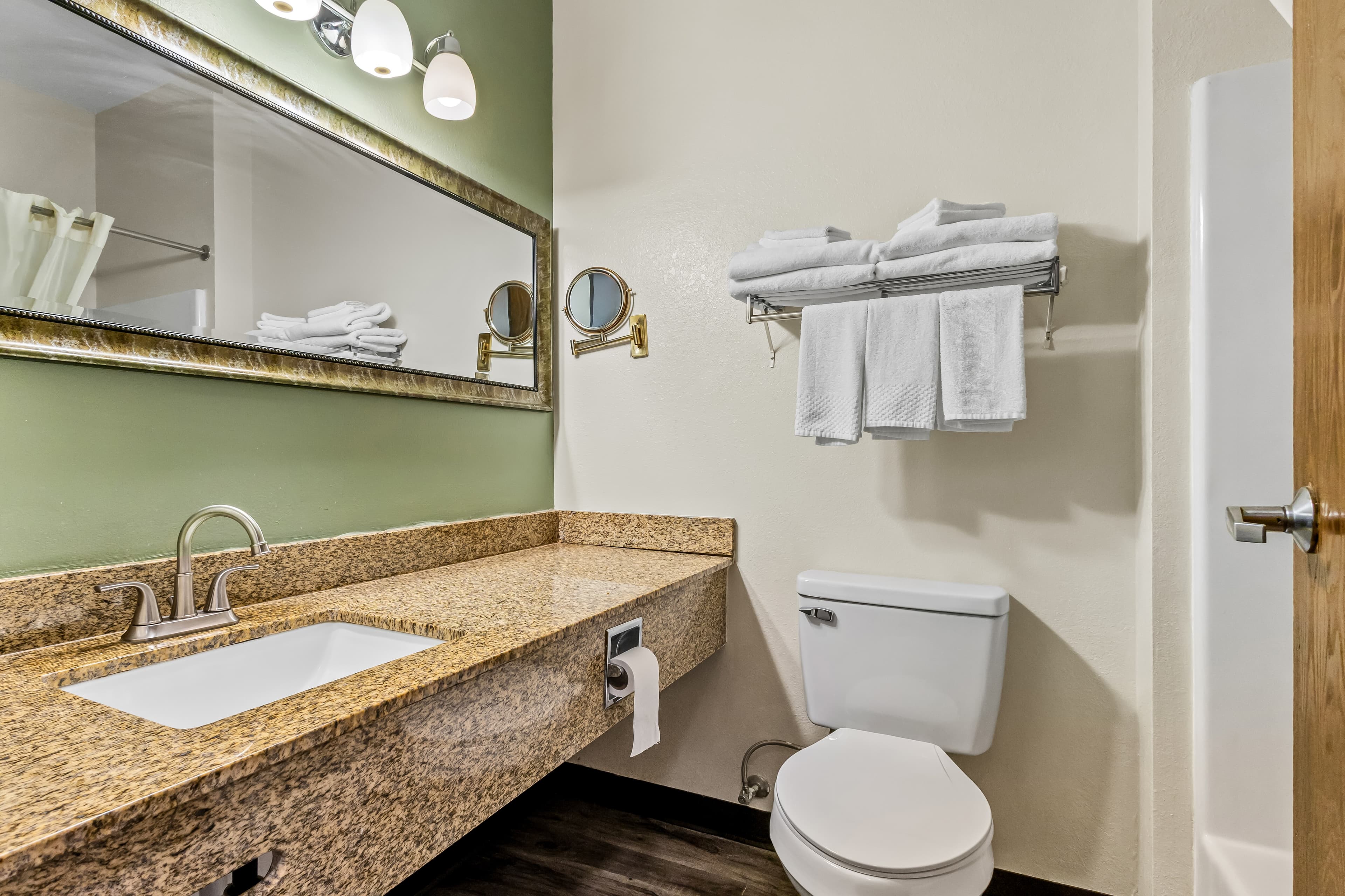 Quality Inn Brookings-University — 15