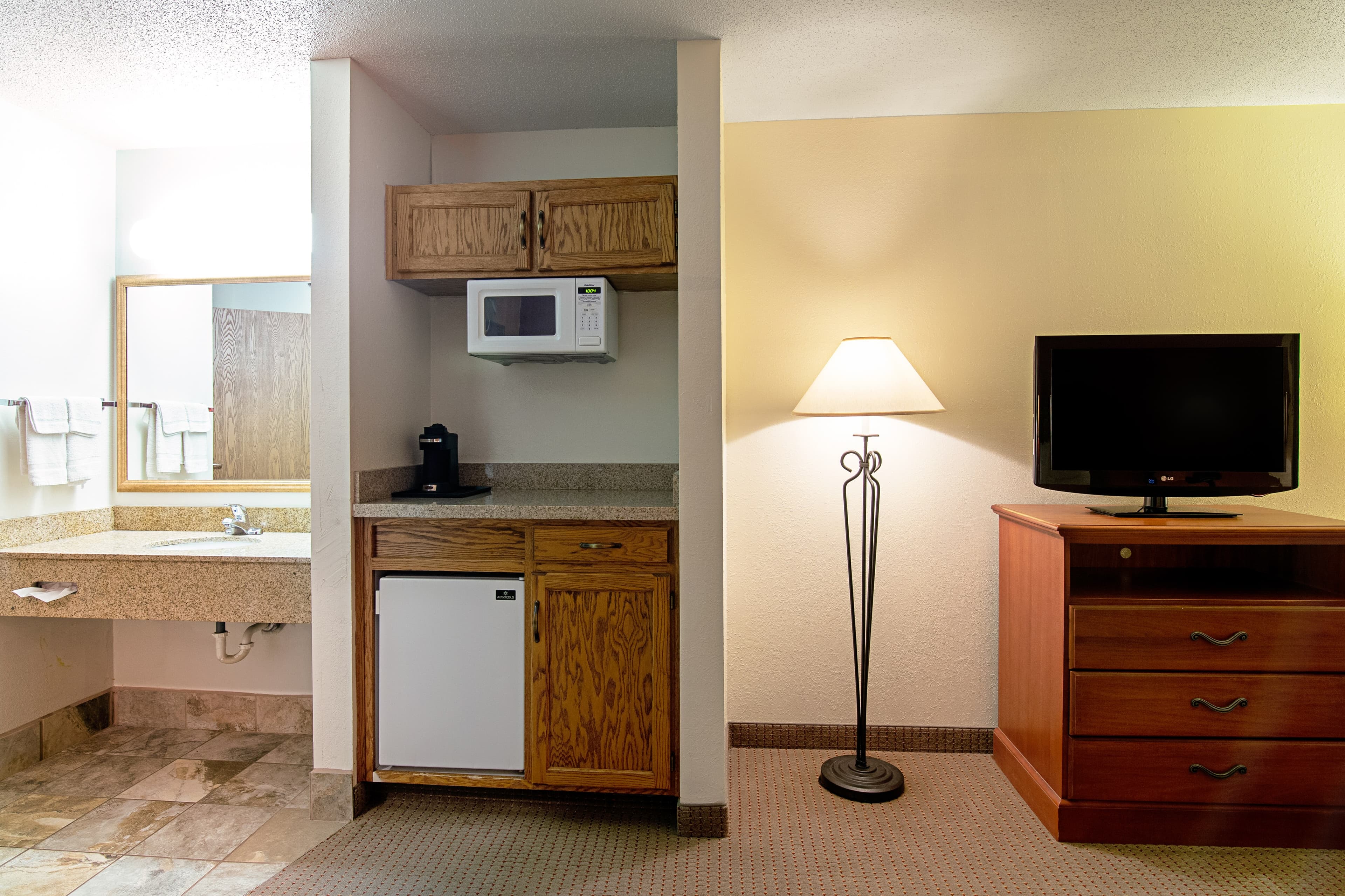 Quality Inn Aberdeen - Image 4