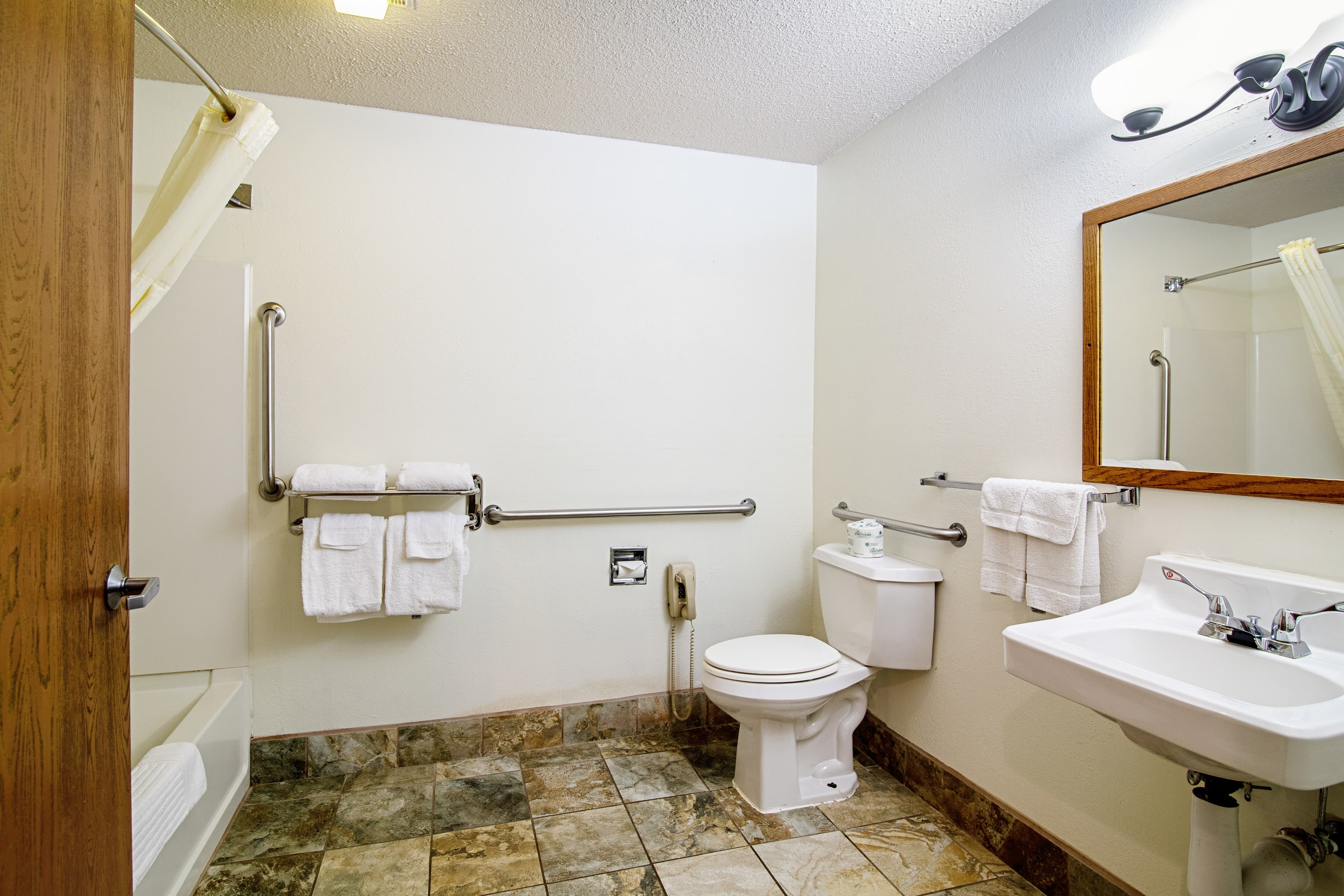 Quality Inn Aberdeen — 8