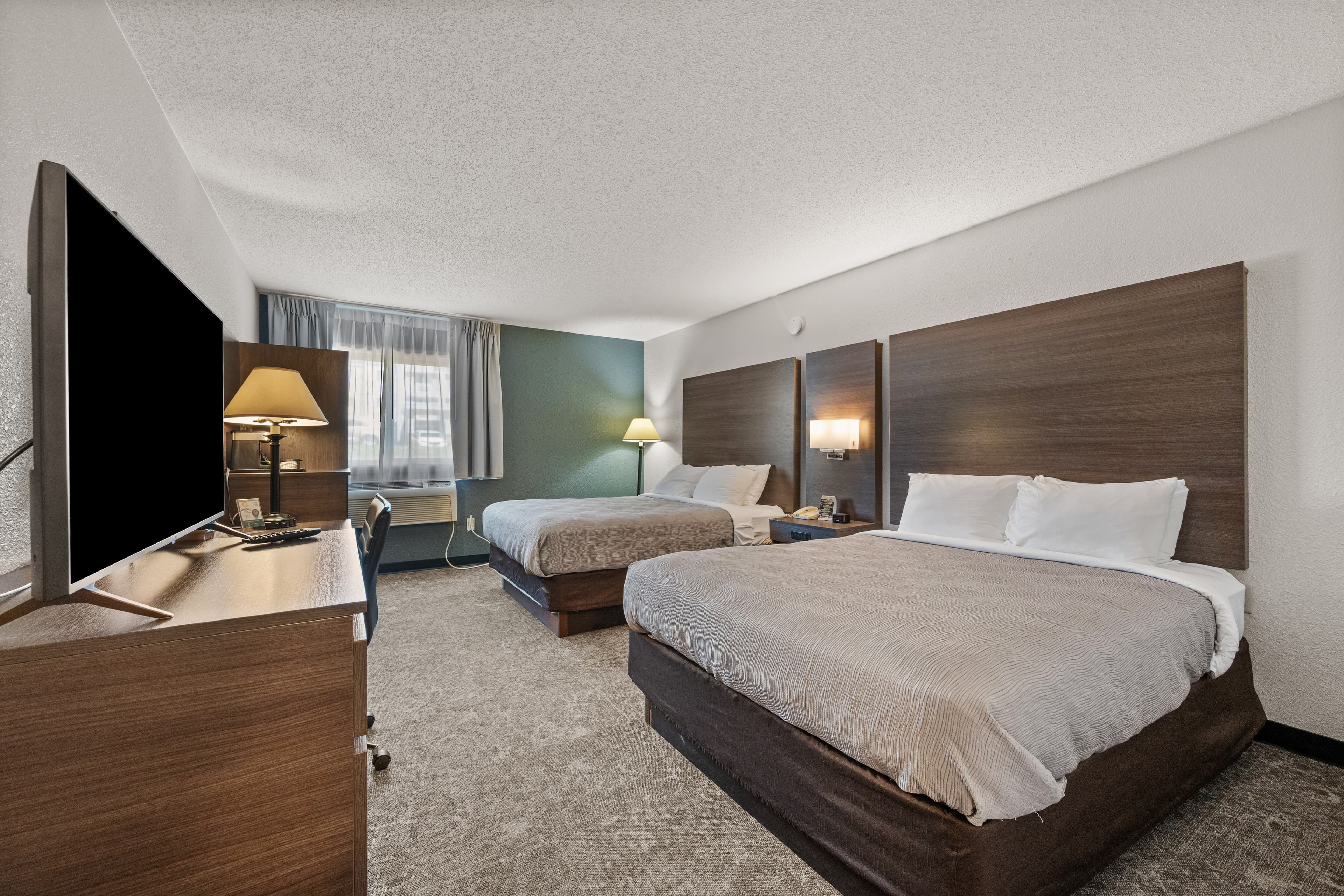 Quality Inn Spearfish I-90 - Image 2