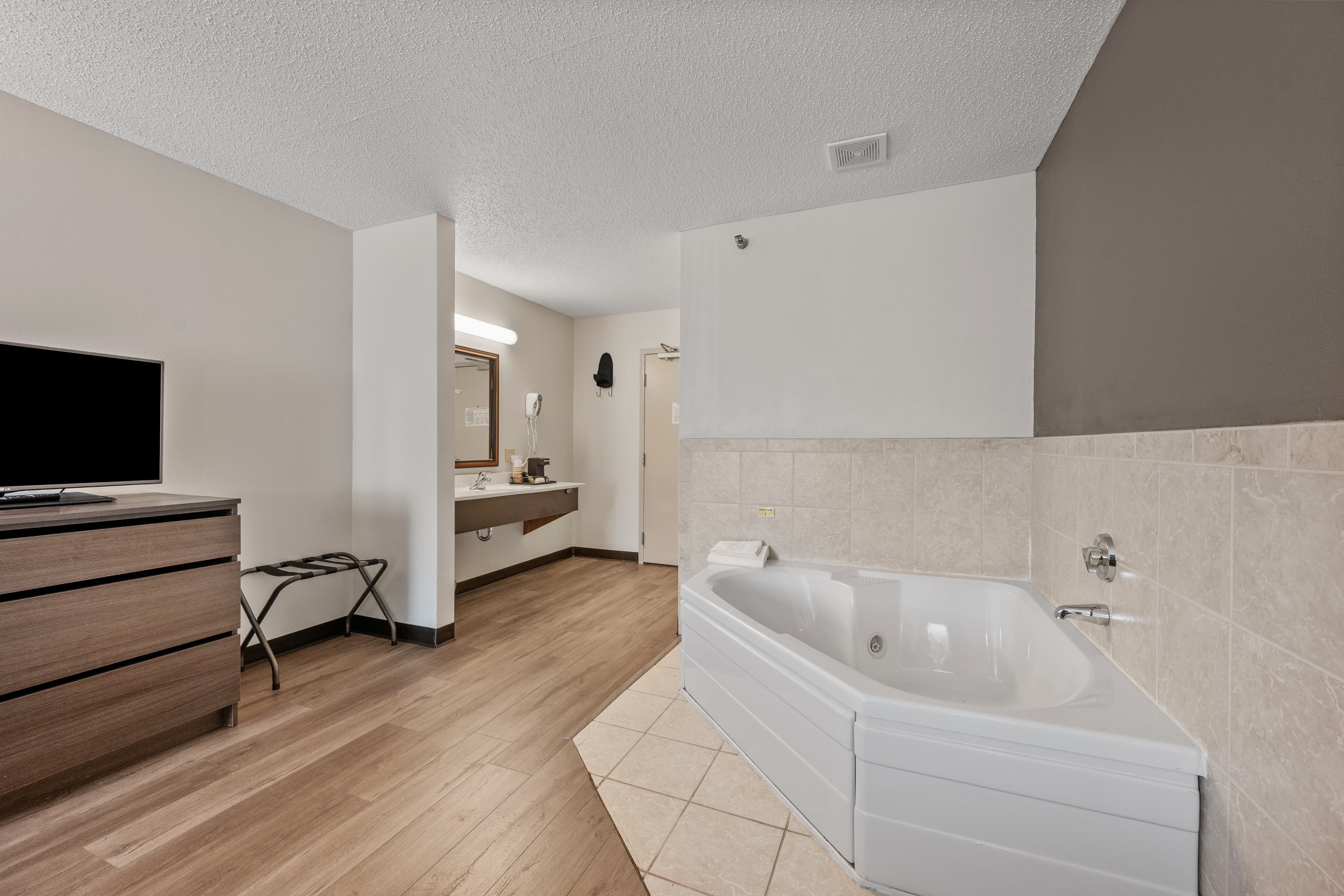 Quality Inn Spearfish I-90 — 7