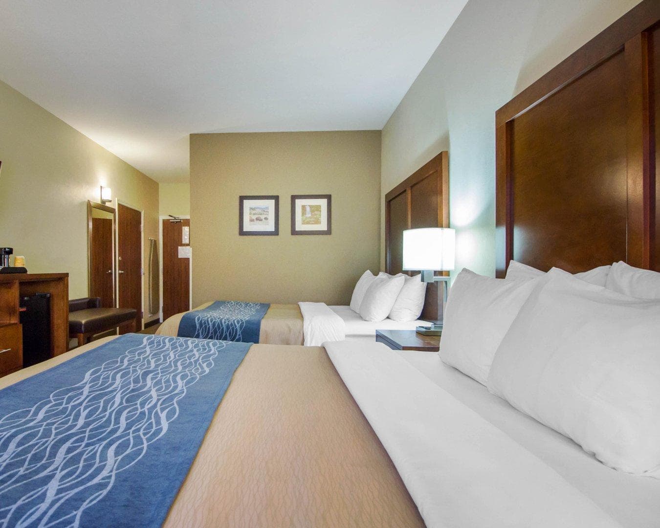 Comfort Inn & Suites Deadwood - Image 4