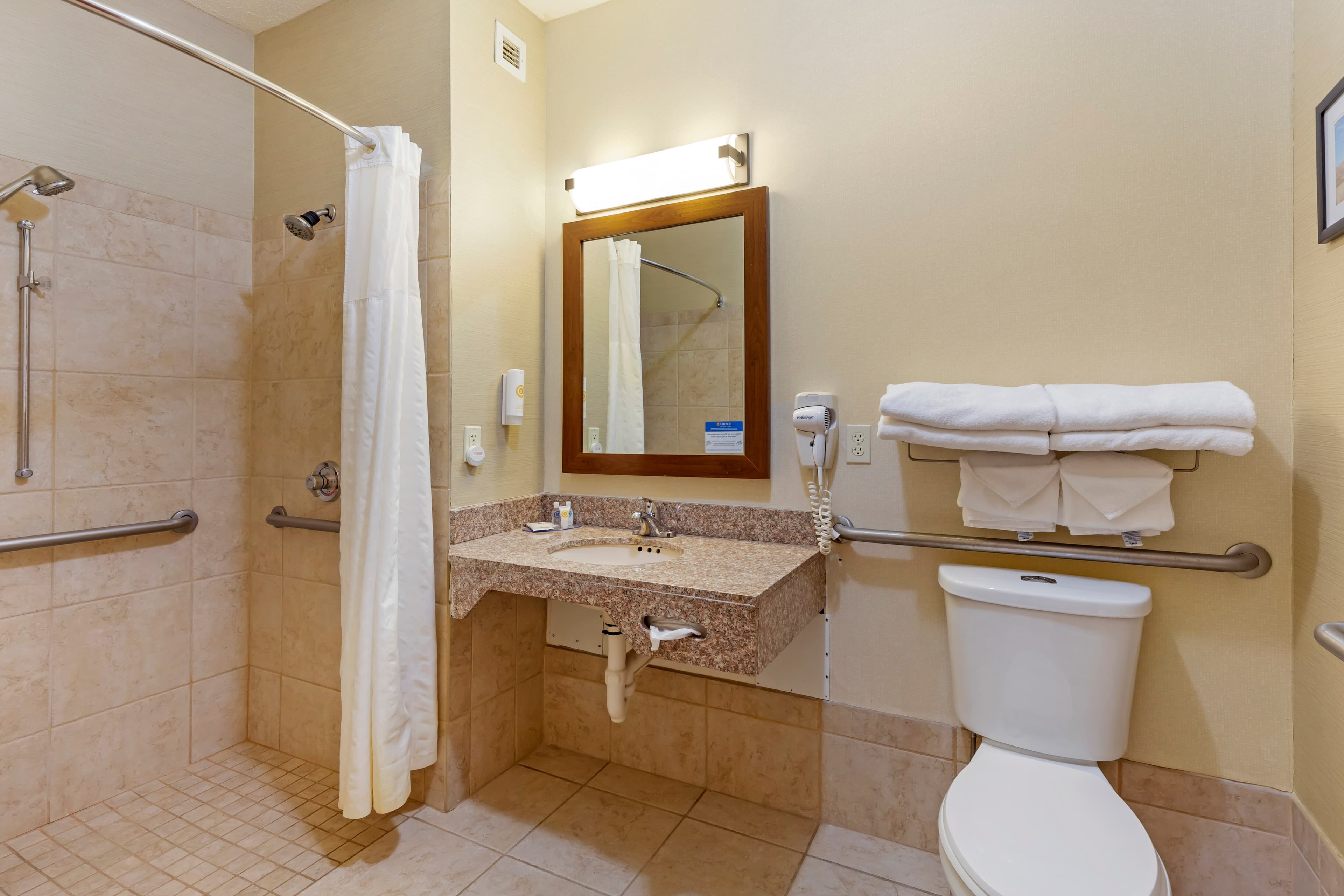 Comfort Inn & Suites Rapid City South - Mt Rushmore Gateway — 5