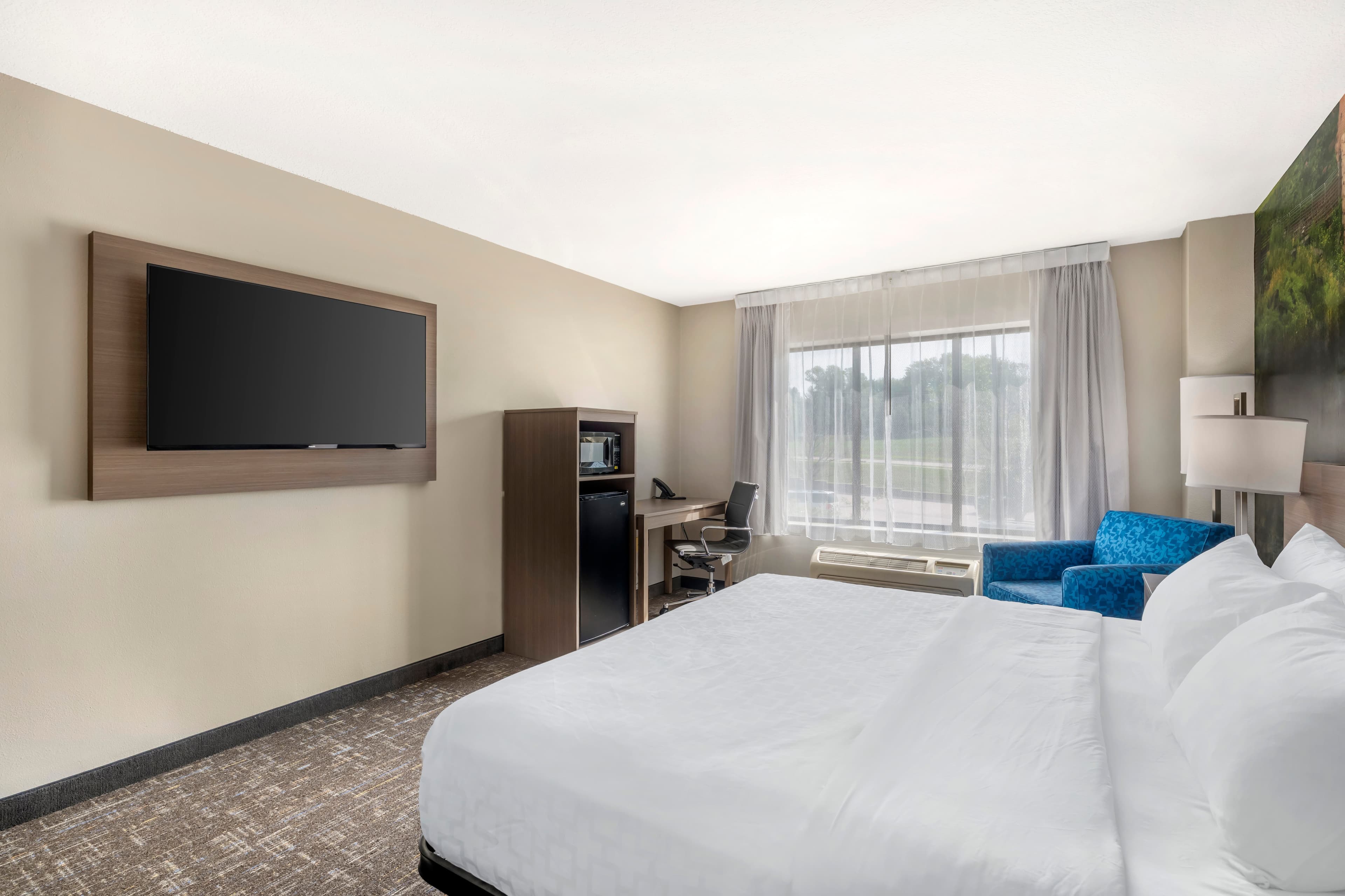 Clarion Pointe Sioux Falls Airport - Image 3