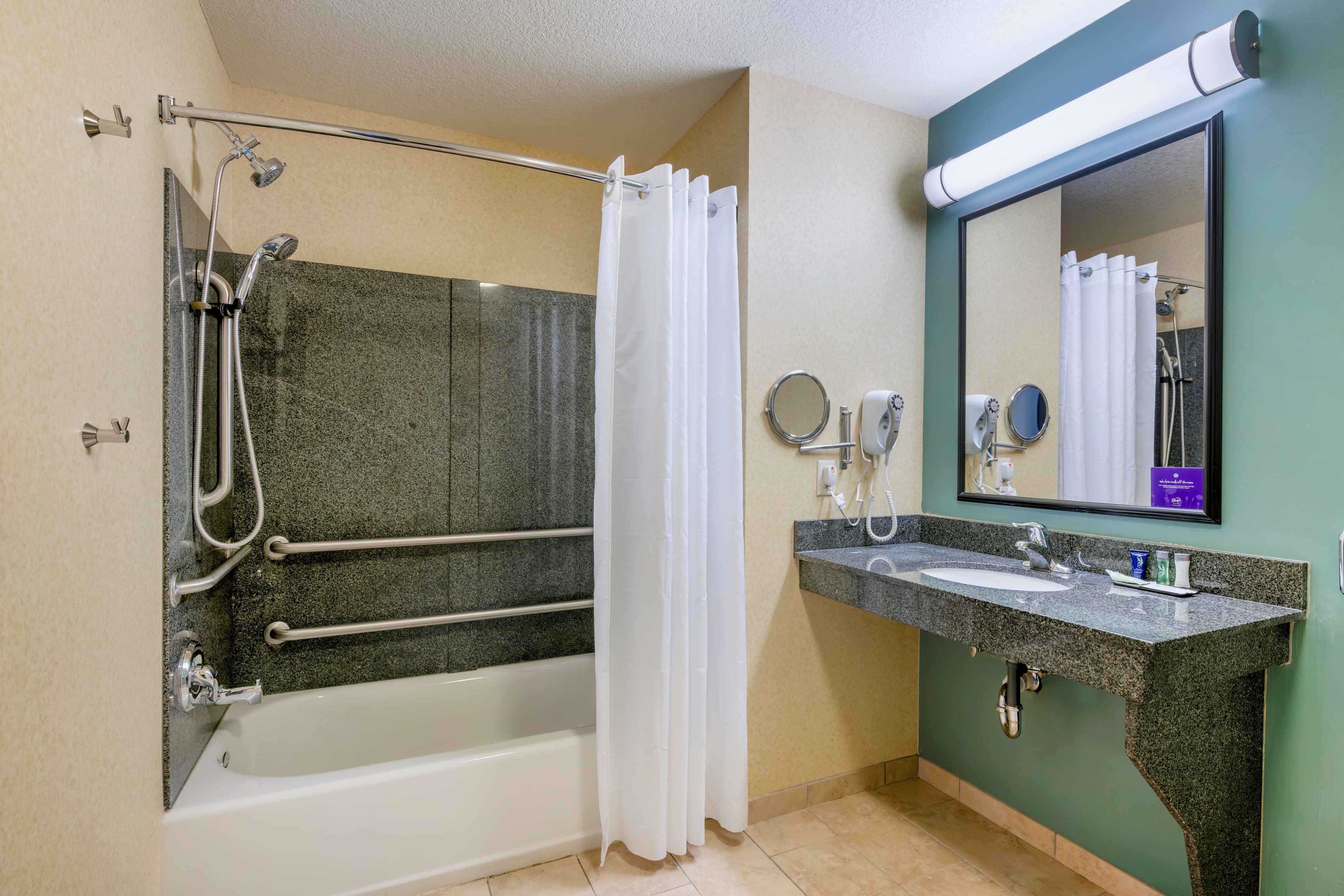 Sleep Inn & Suites Rapid City - Image 5
