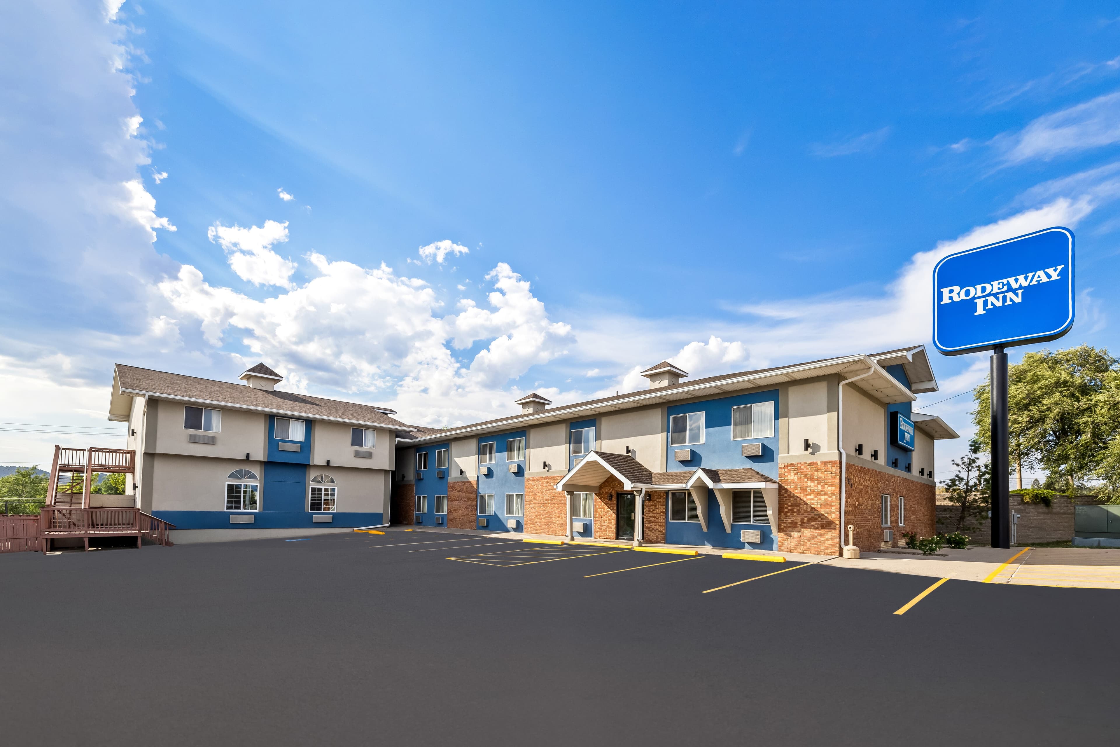 Rodeway Inn Rapid City North - Image 1