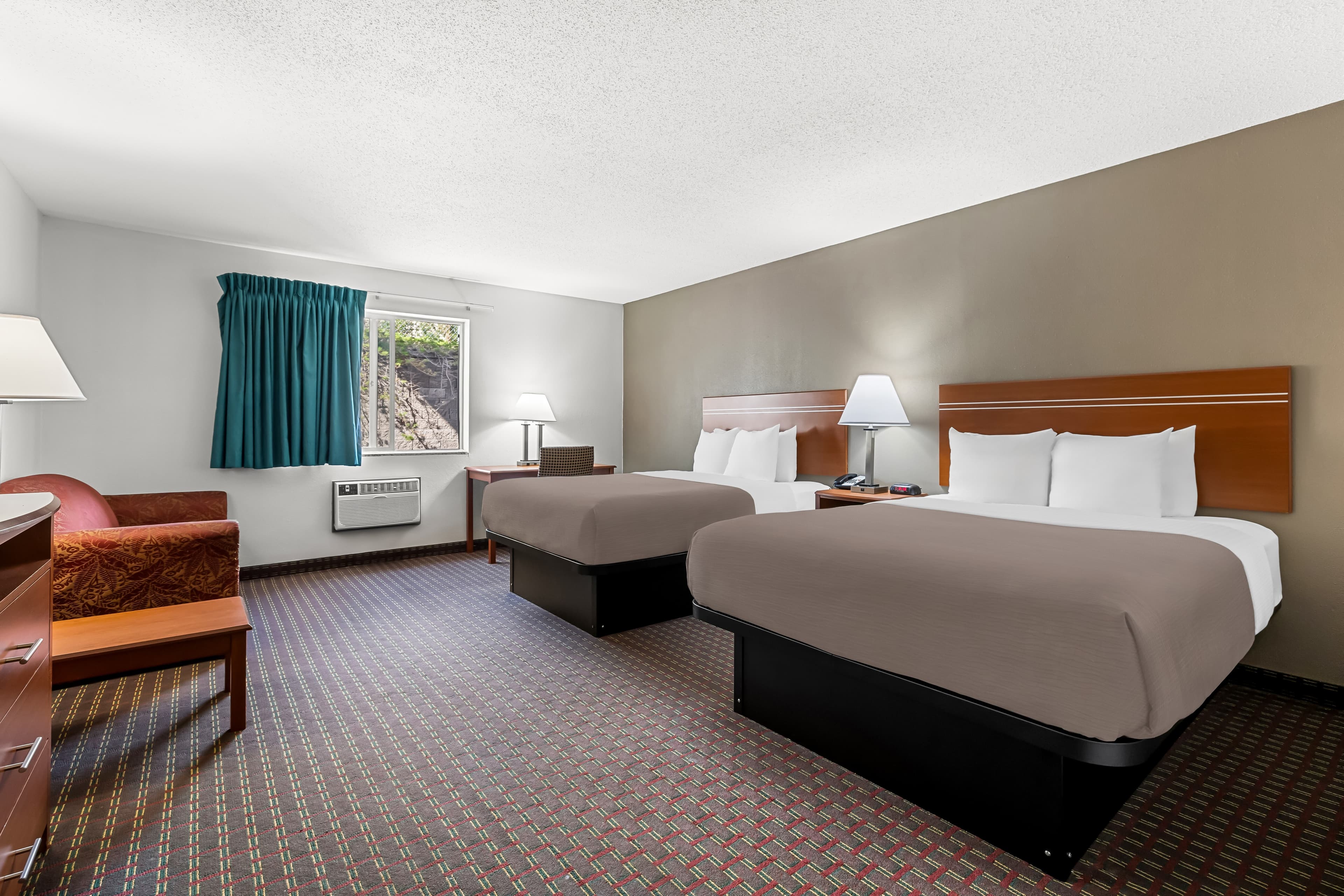 Rodeway Inn Rapid City North - Image 2
